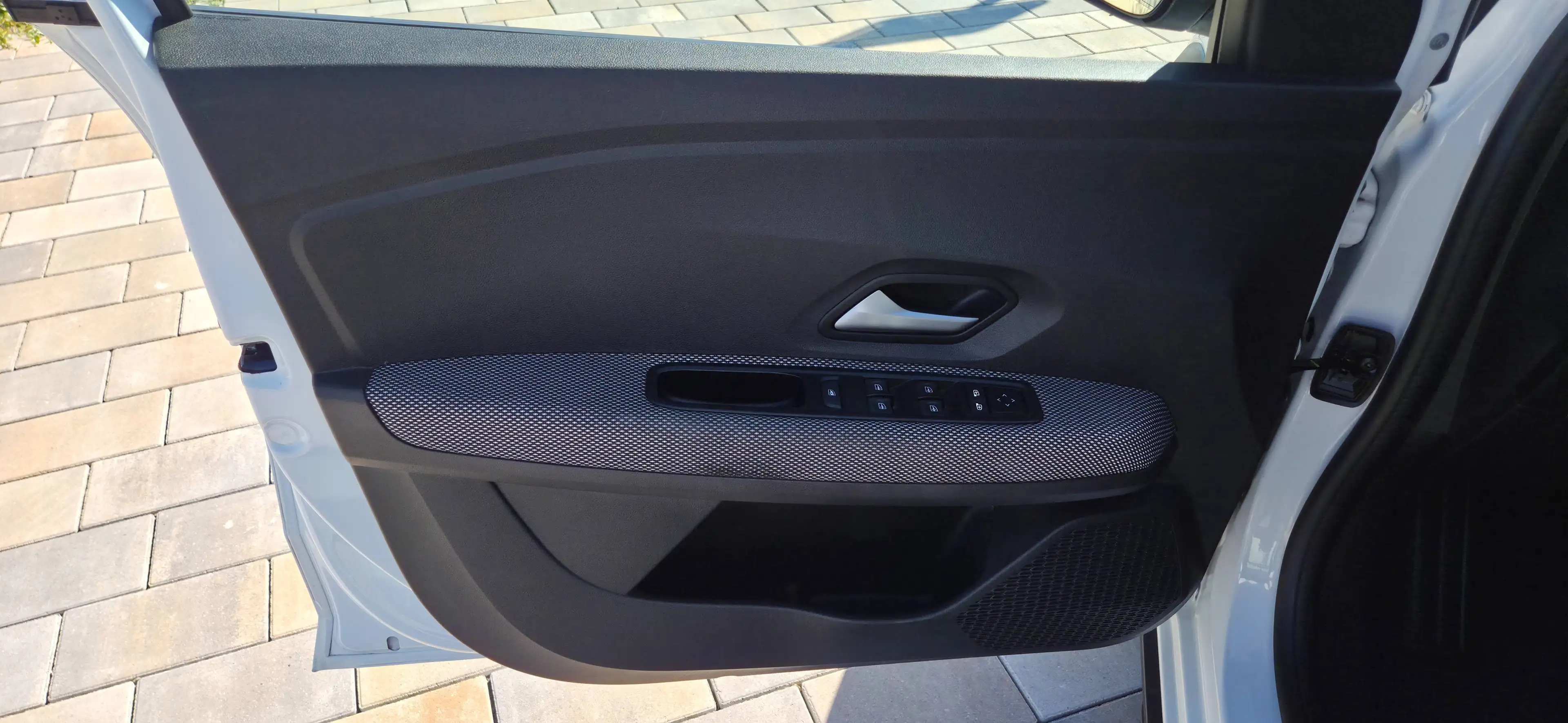Dacia Jogger Expression |Klima|Touch| Tempomat |Gepflegter Langstrecken-Kombi Tüv Neu ! — photo 17