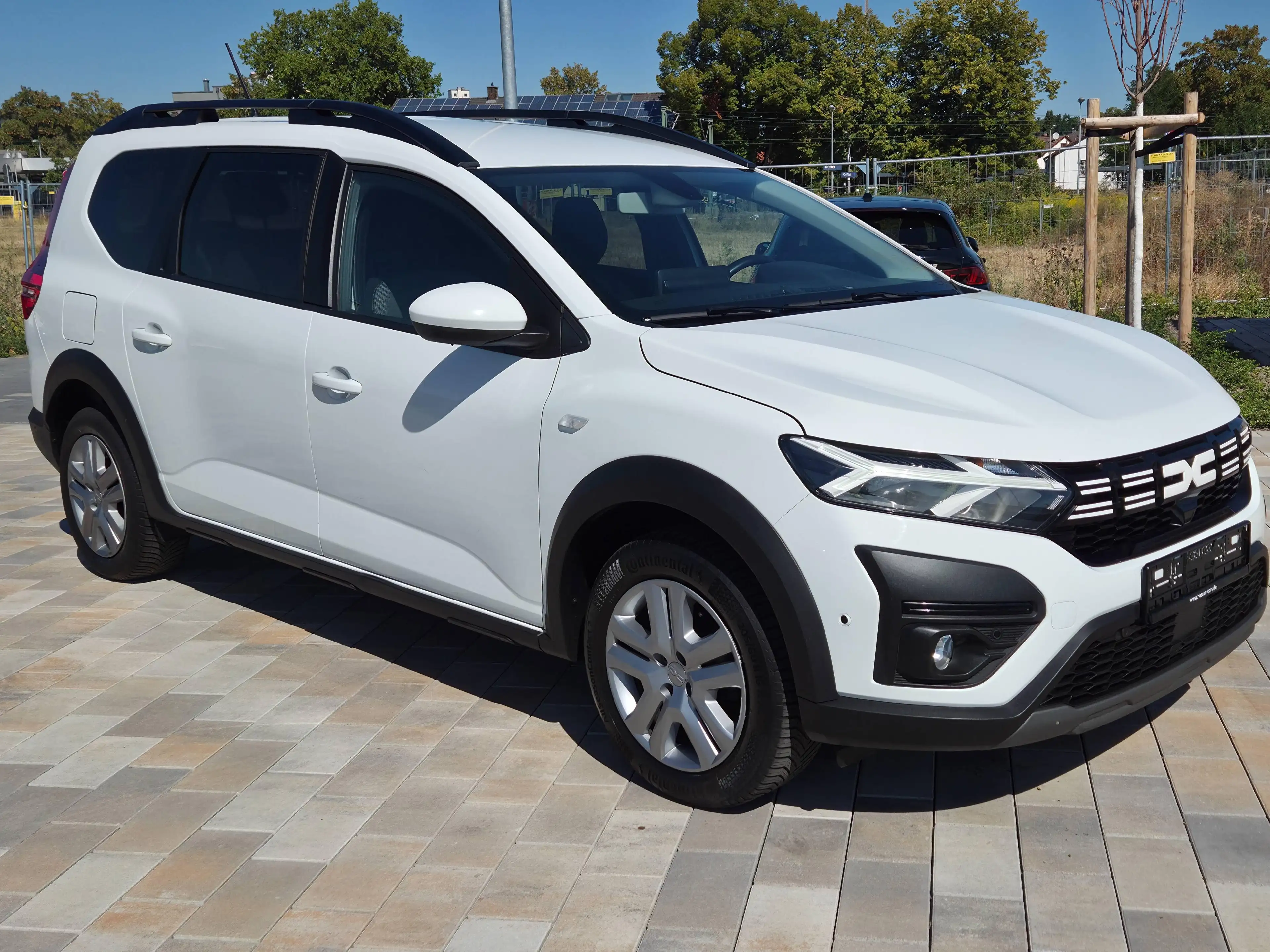 Dacia Jogger Expression |Klima|Touch| Tempomat |Gepflegter Langstrecken-Kombi Tüv Neu ! — photo 7