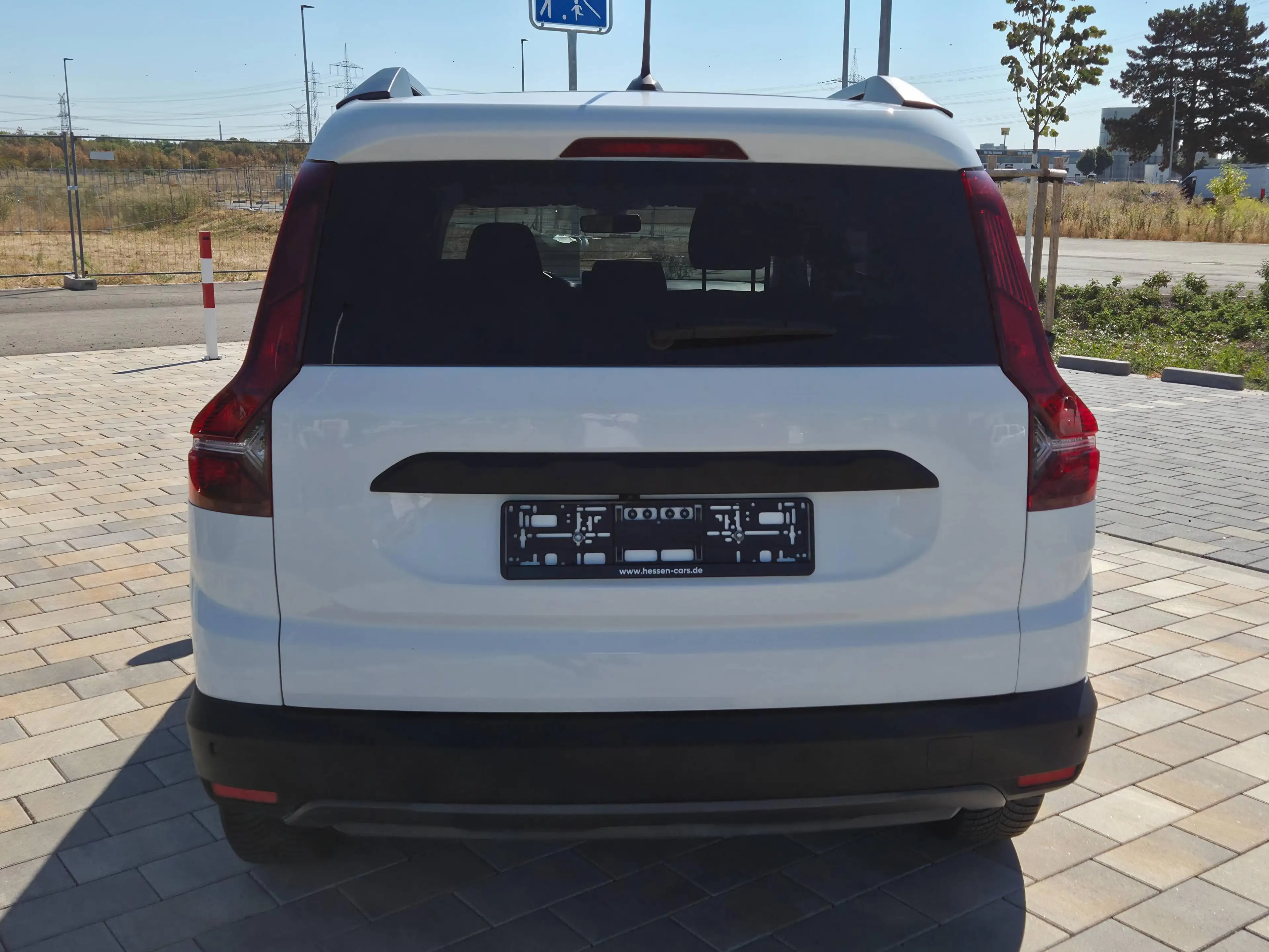 Dacia Jogger Expression |Klima|Touch| Tempomat |Gepflegter Langstrecken-Kombi Tüv Neu ! — photo 4