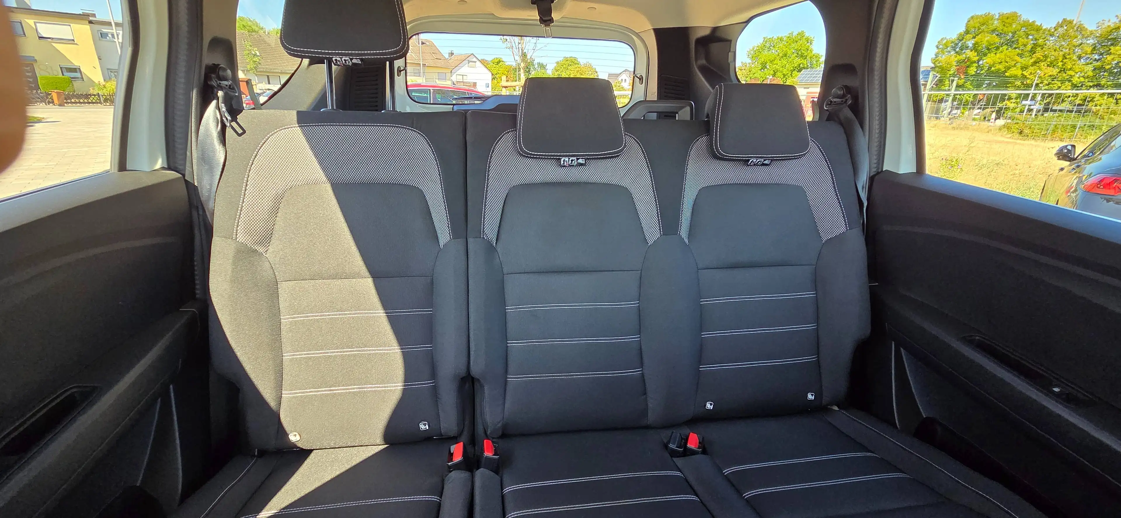 Dacia Jogger Expression |Klima|Touch| Tempomat |Gepflegter Langstrecken-Kombi Tüv Neu ! — photo 13