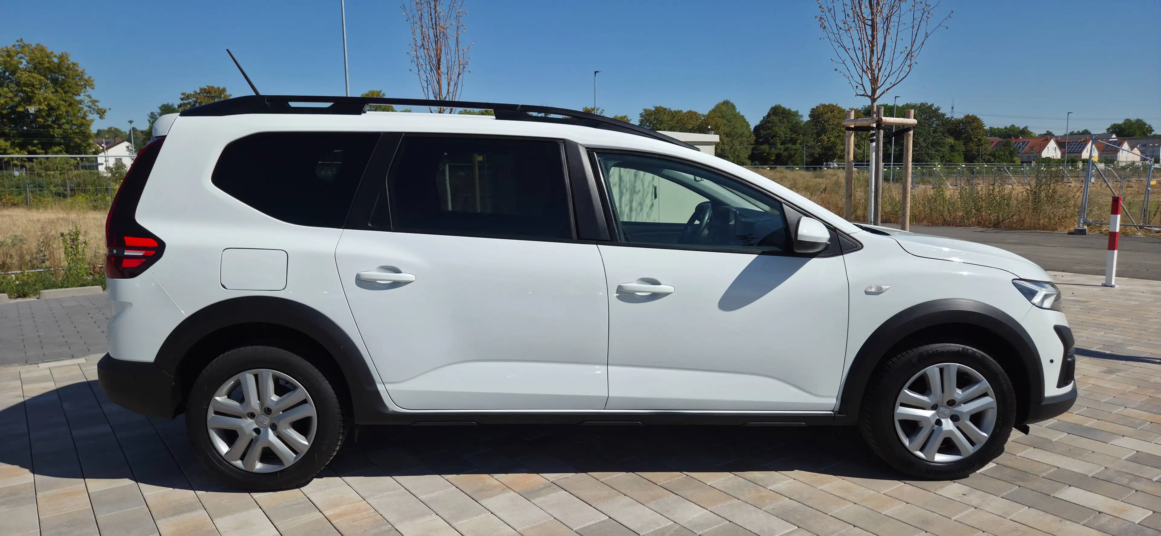 Dacia Jogger Expression |Klima|Touch| Tempomat |Gepflegter Langstrecken-Kombi Tüv Neu ! — photo 6