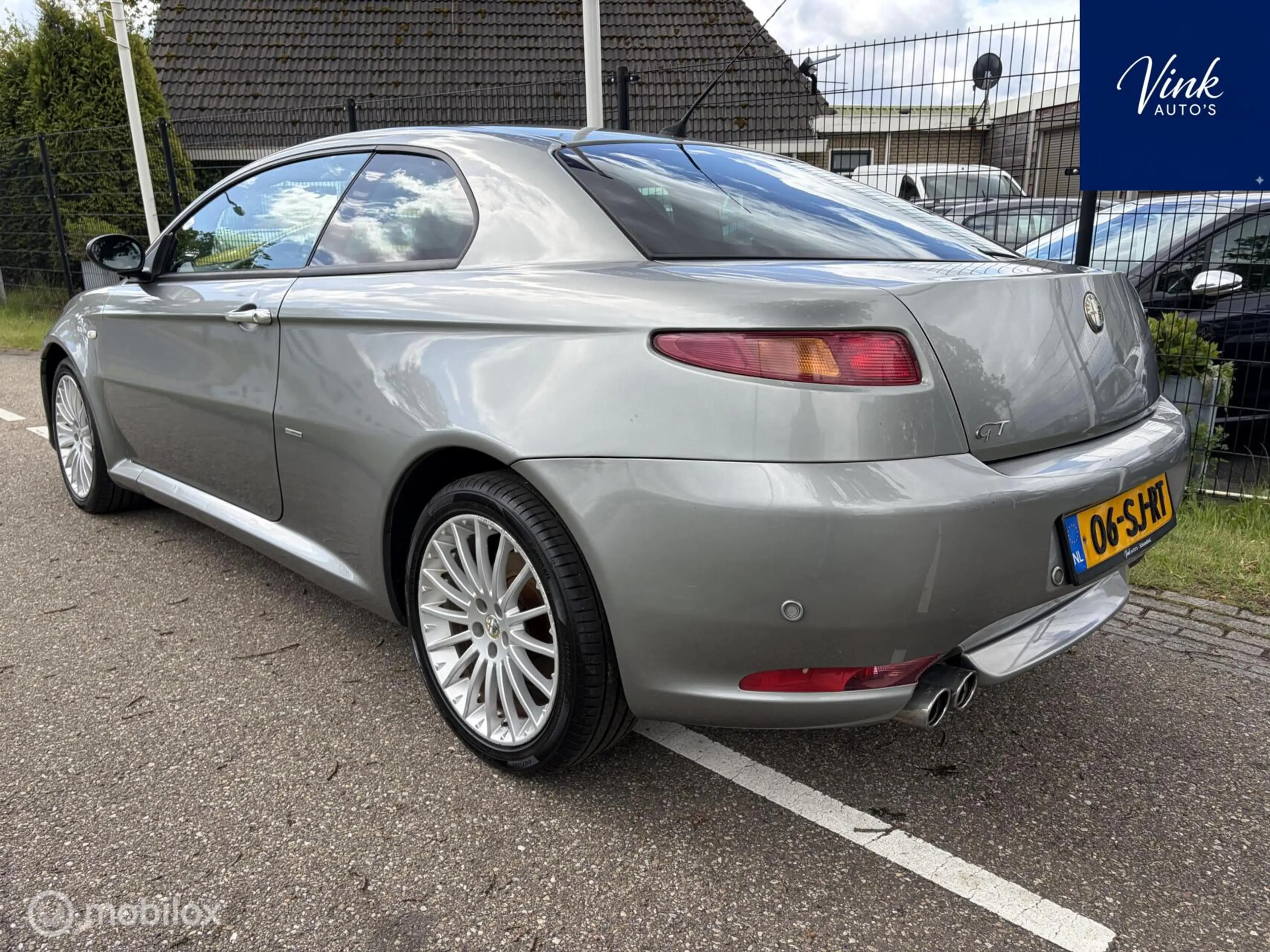 Alfa Romeo GT 2.0 JTS Distinctive Bertone | Automaat | 166 PK | — photo 2