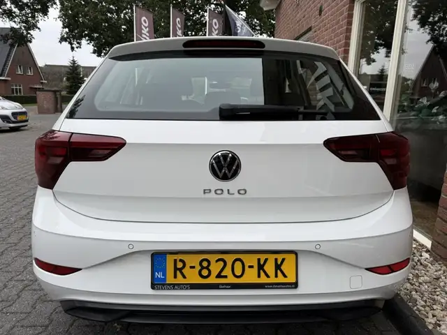 Volkswagen Polo view 8