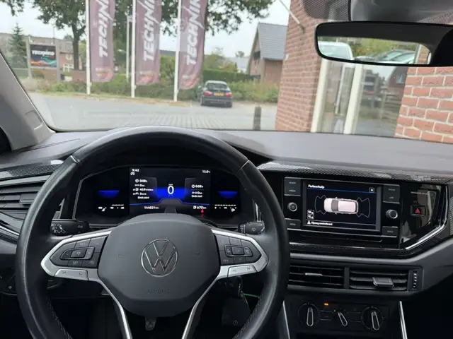 Volkswagen Polo view 7