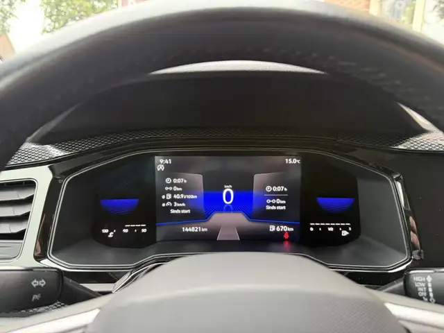 Volkswagen Polo view 17
