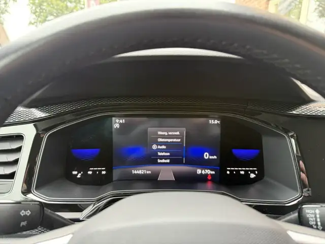 Volkswagen Polo view 16