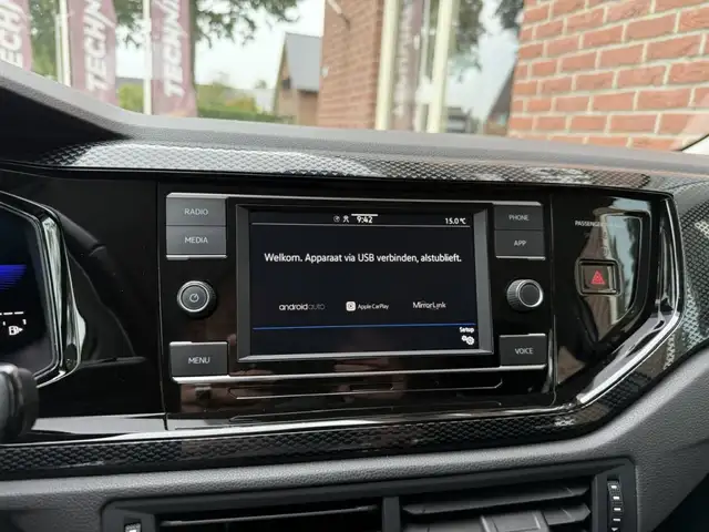 Volkswagen Polo view 23