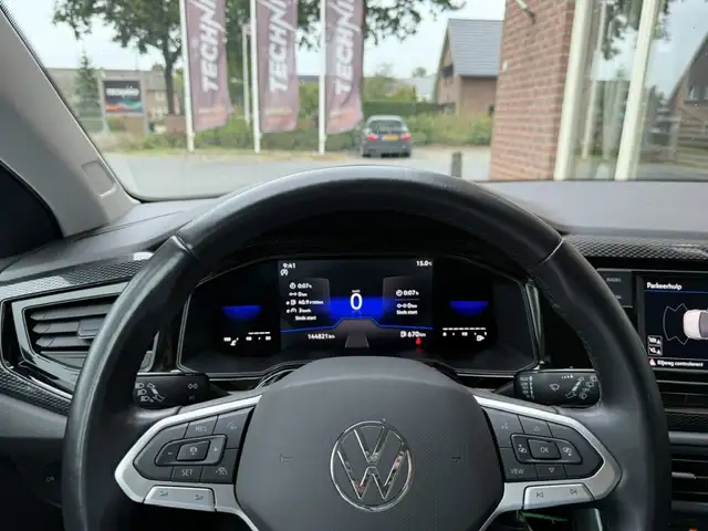 Volkswagen Polo view 18