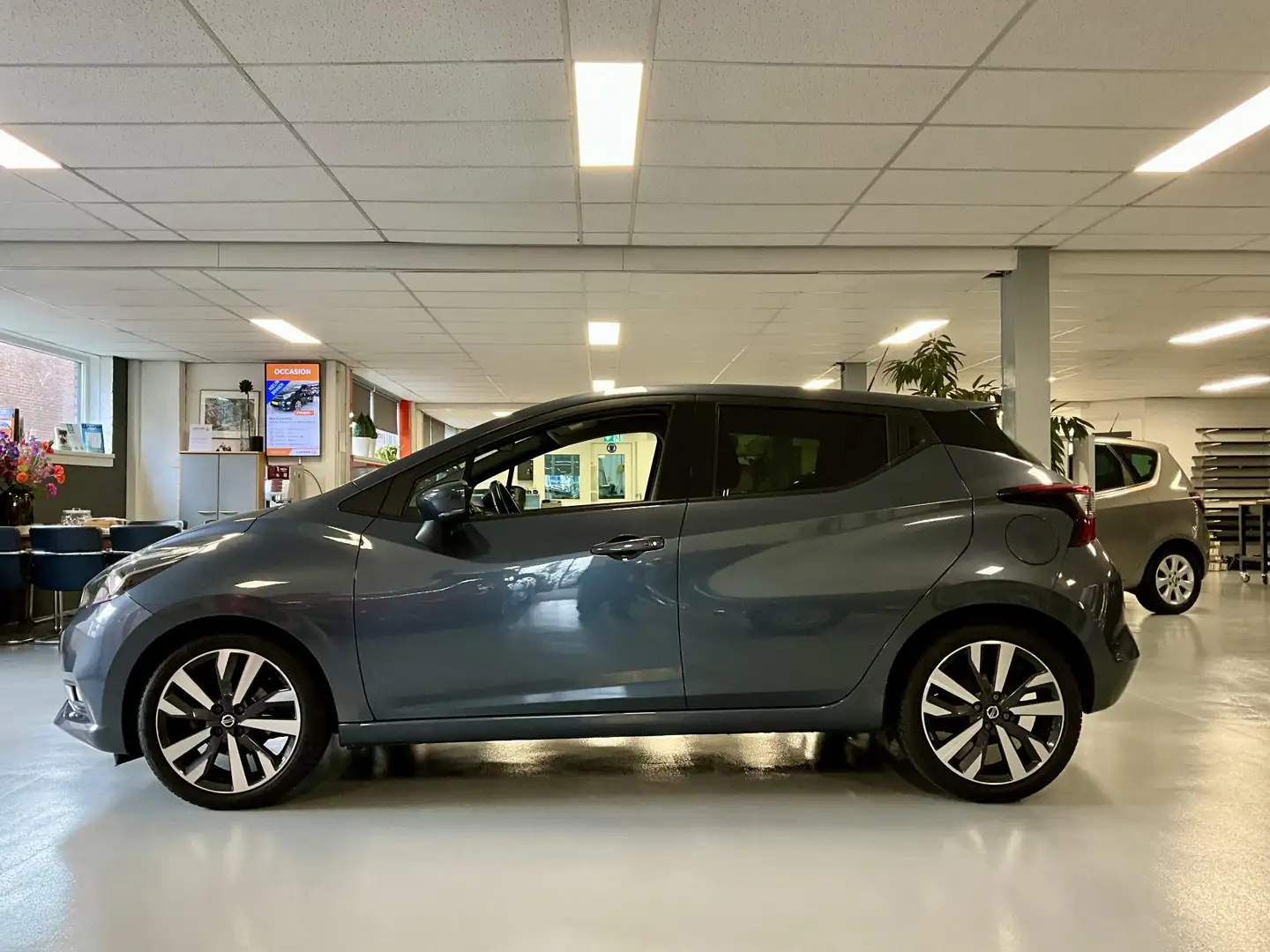 Nissan Micra 0.9 IG-T Tekna ** RIJKLAARPRIJS ** Grau - 2