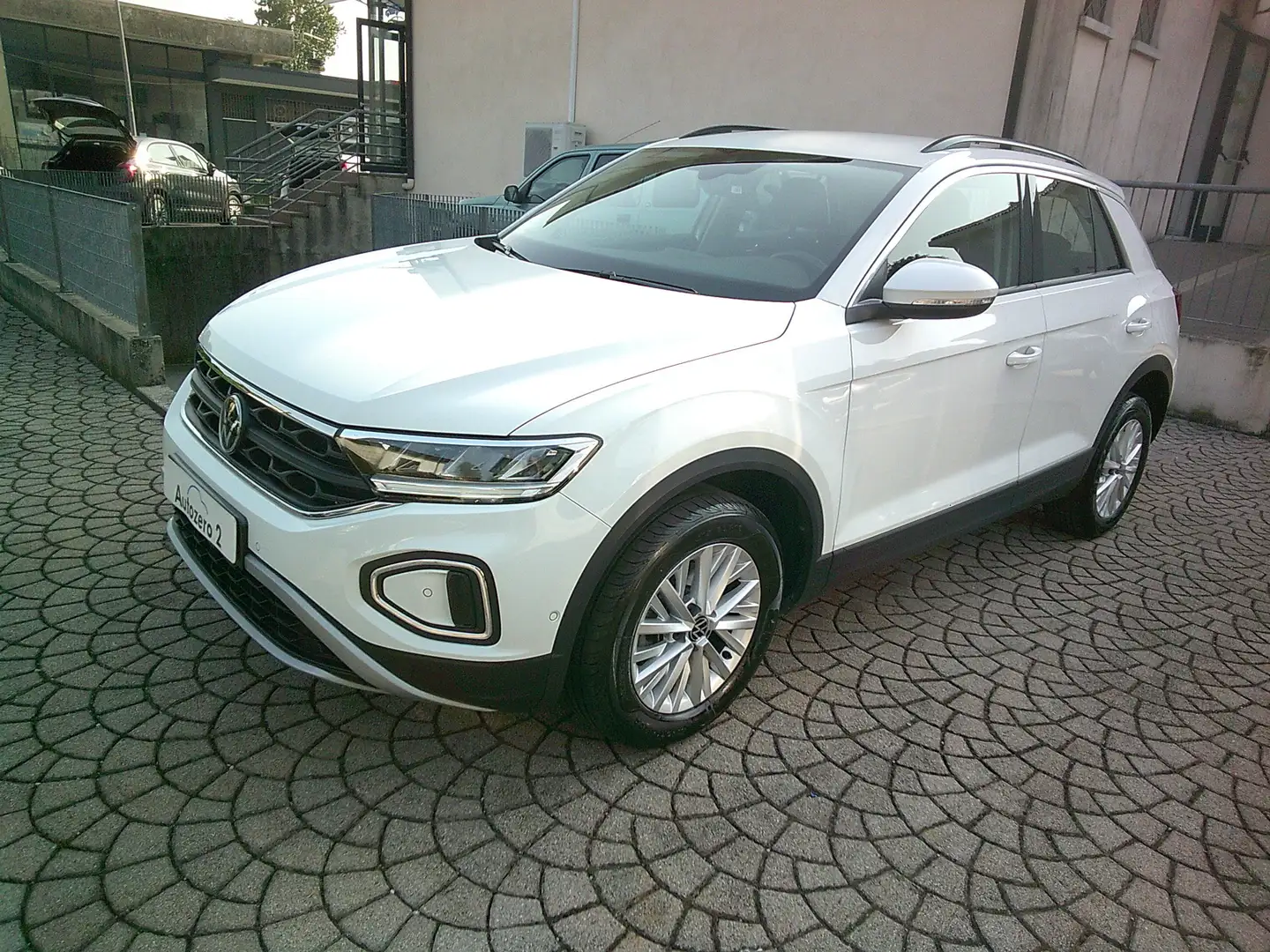 Volkswagen T-Roc T-Roc 1.0 tsi Life 110cv Bianco - 1