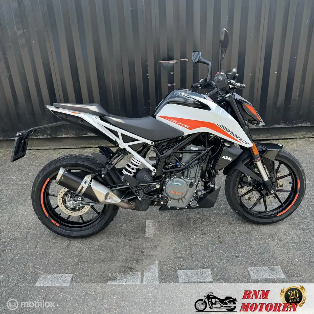 KTM 390 Duke ABS Noir - 1