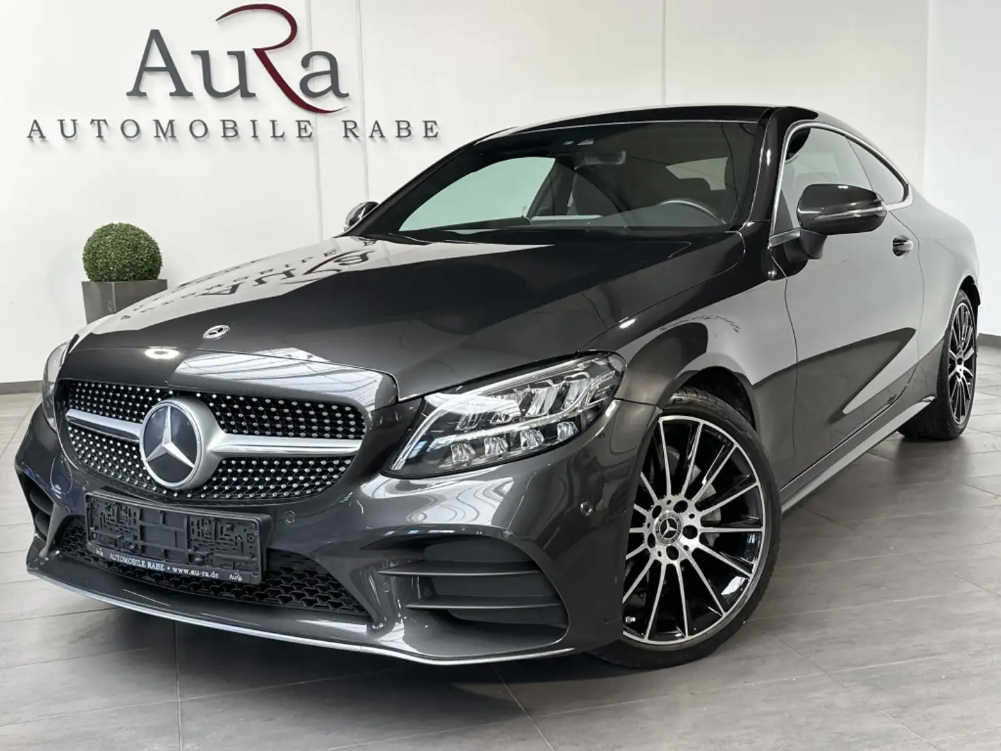 Mercedes-Benz C 220 Coupé 4M AMG-Line NAV+LED+CARPLAY+19ZO+PP Grau - 1