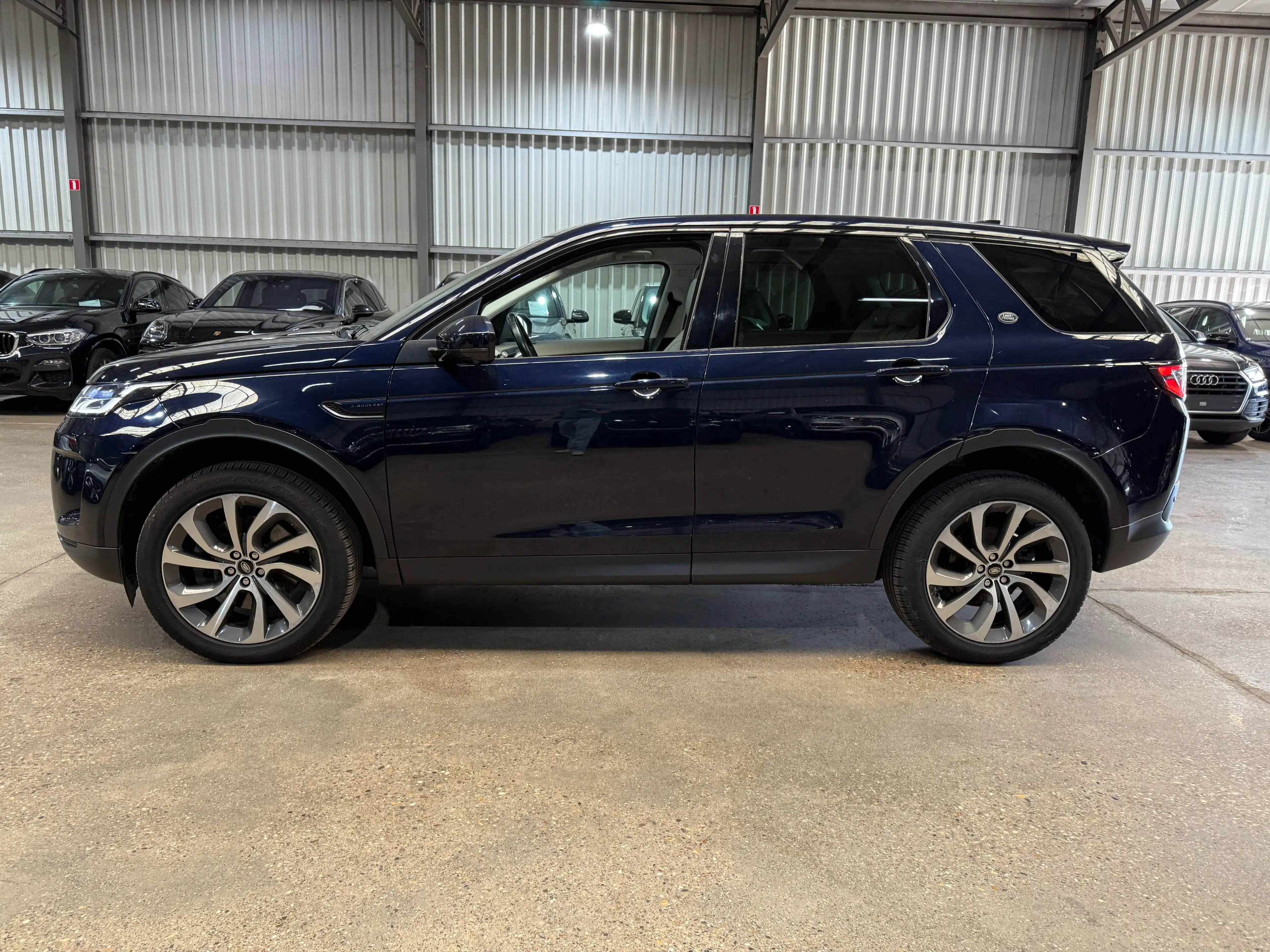 Land Rover Discovery Sport Discovery Sport 2.0 TD4 Urban Series SE Dynamic — photo 8