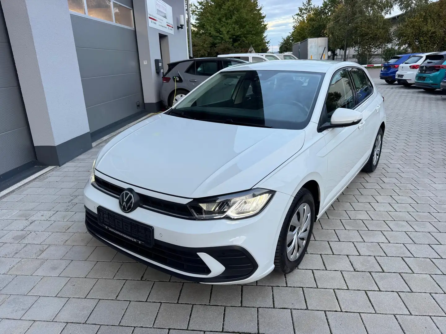 Volkswagen Polo 1.0 MPI *lückenlos Scheckheft* LIFE Weiß - 2