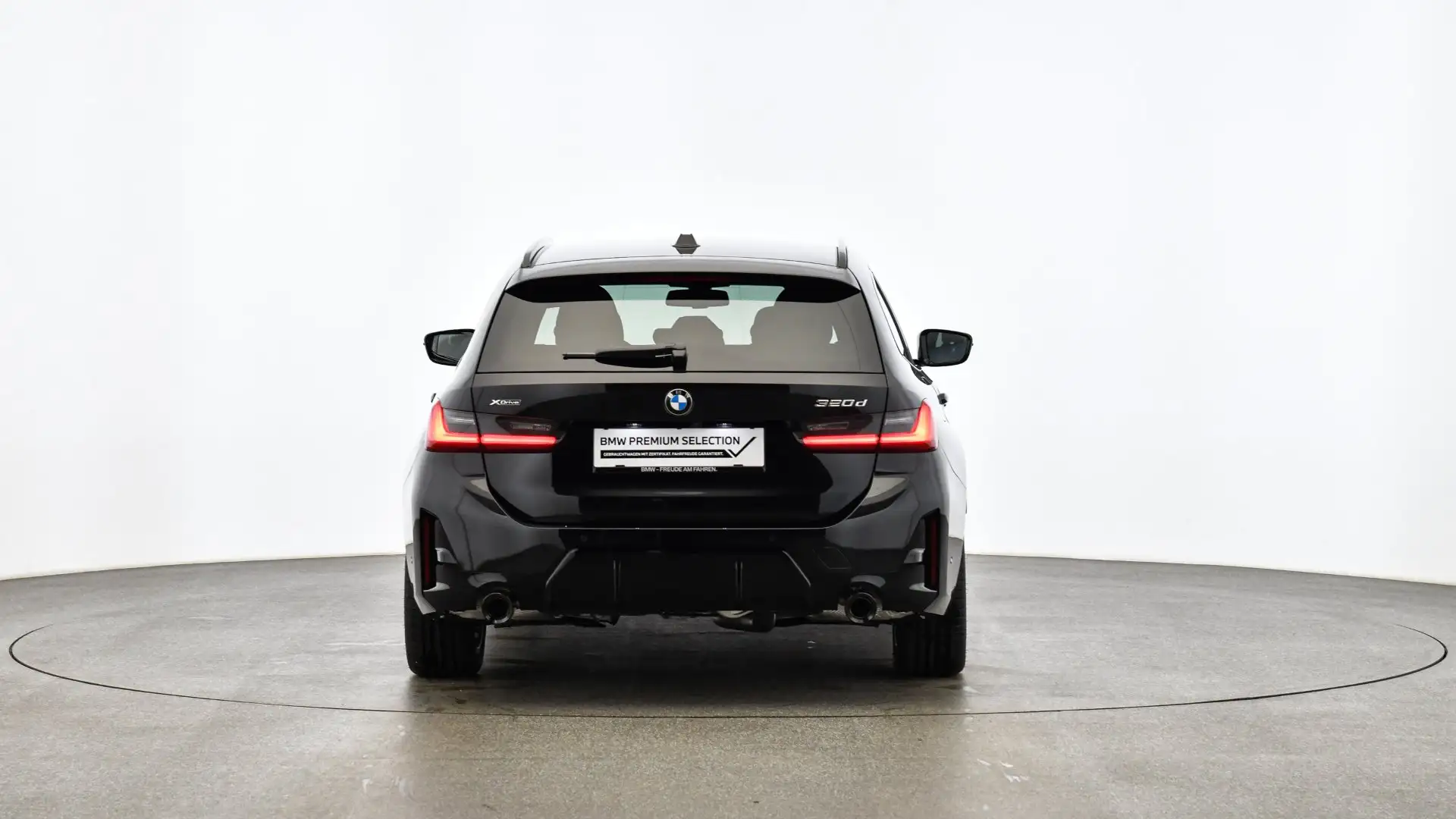 BMW 320 d xDrive Schwarz - 2