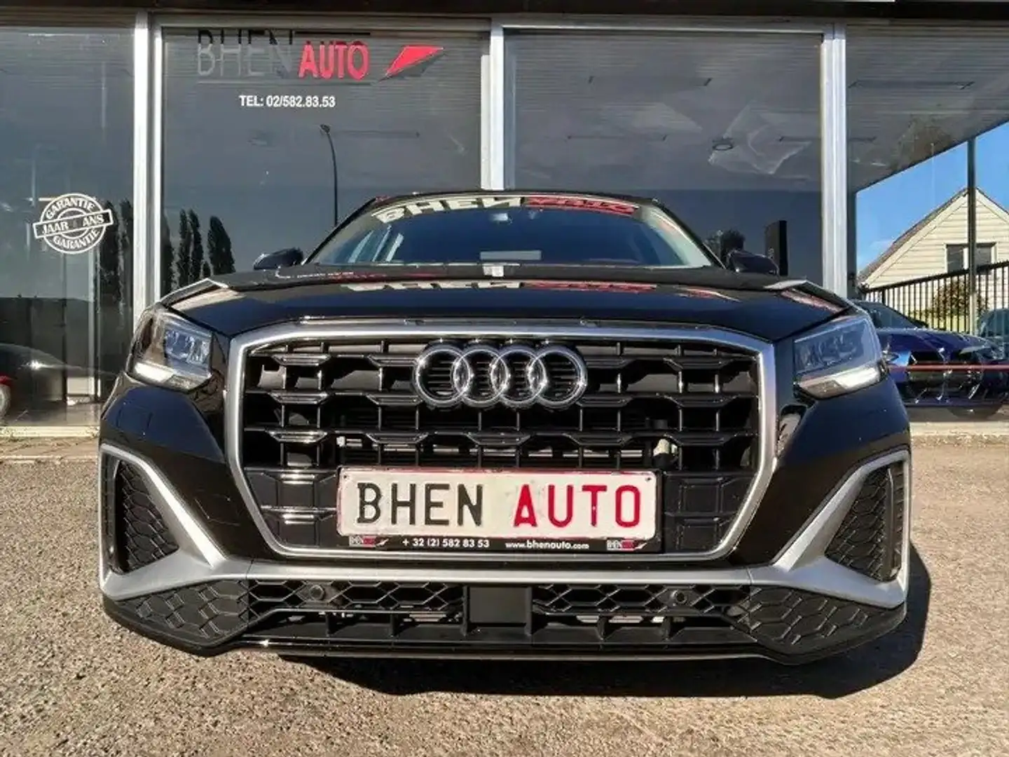 Audi Q2 35 TFSI S line S tronic/NAVI/CUIR/GARANTIE 12MOIS Чёрный - 2