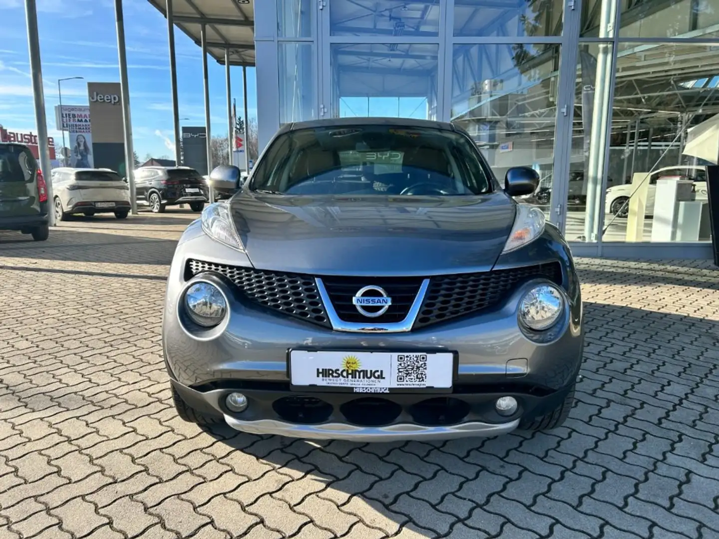 Nissan Juke 1,6 Tekna CVT Grau - 2