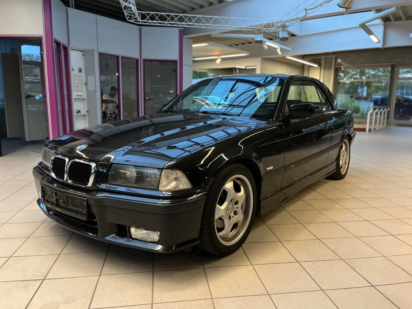 BMW 328 E36 328i Cabrio M-Paket ab Werk Negro - 1