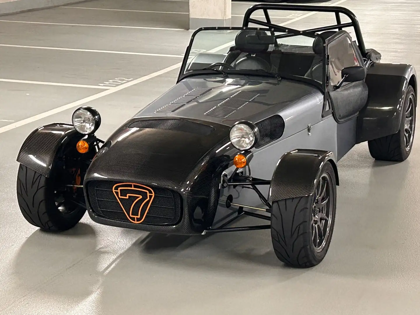 Caterham CSR 260 Grau - 1