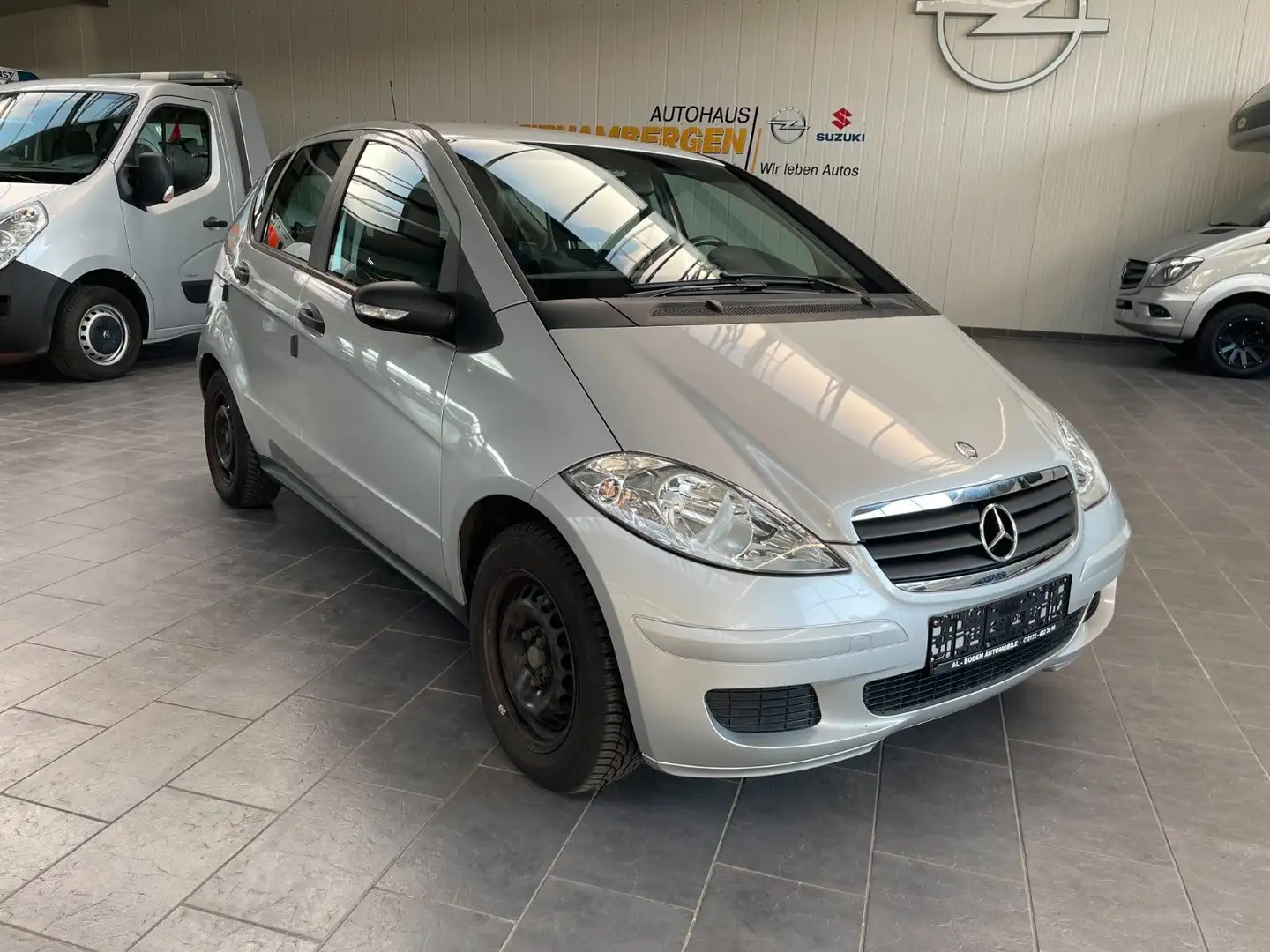 Mercedes-Benz A 170 A -Klasse AHK Plateado - 1