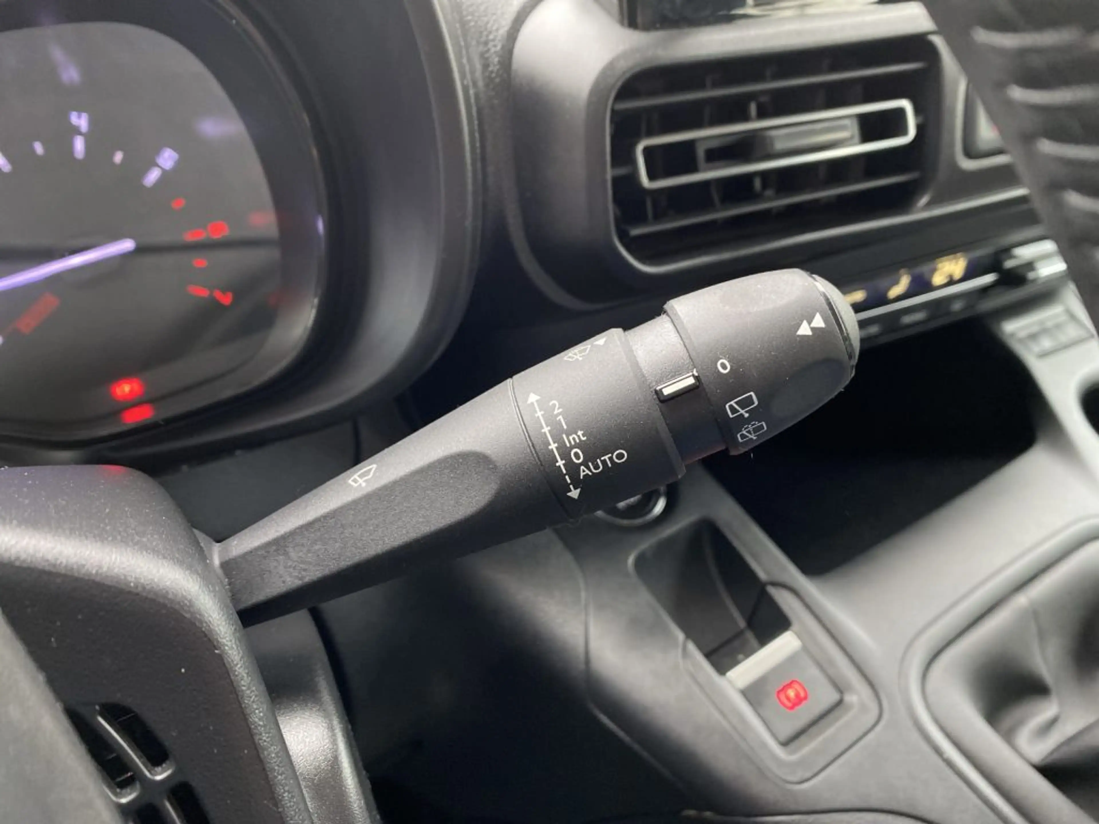 Citroen Berlingo M PureTech 110 FEEL *Keyless*Touch 8 Zoll*PDC*CP* — photo 15