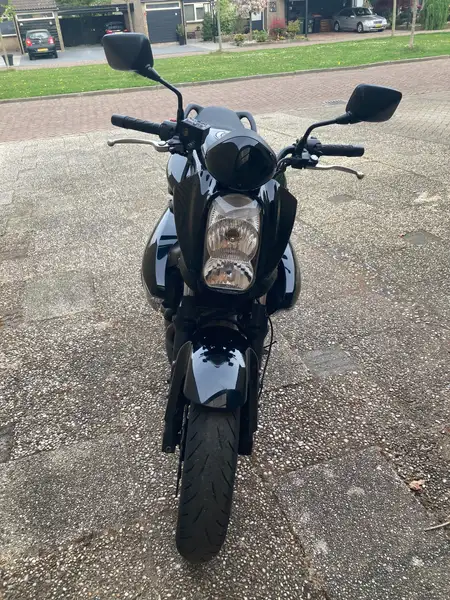 Kawasaki ER-6n - foto 4