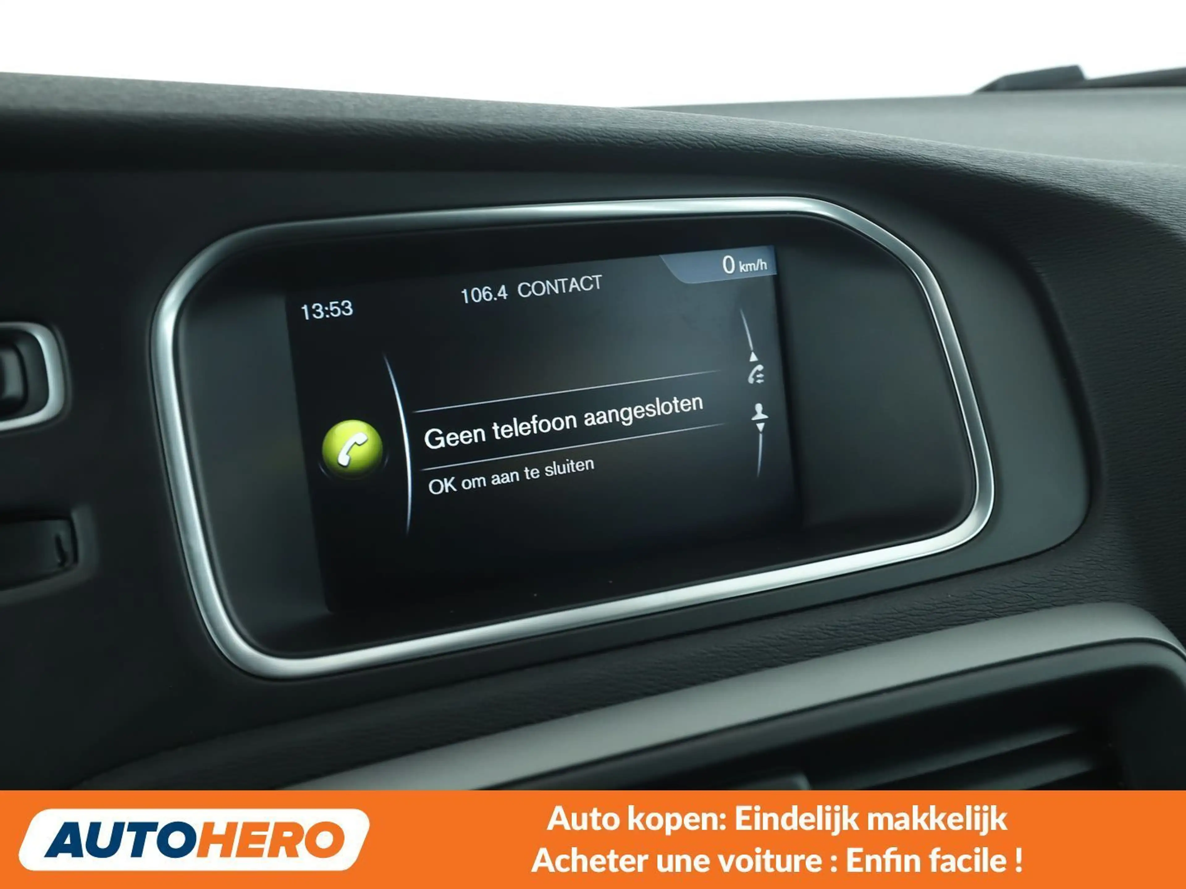 Volvo V40 Cross Country 2.0 D2 Momentum — photo 7