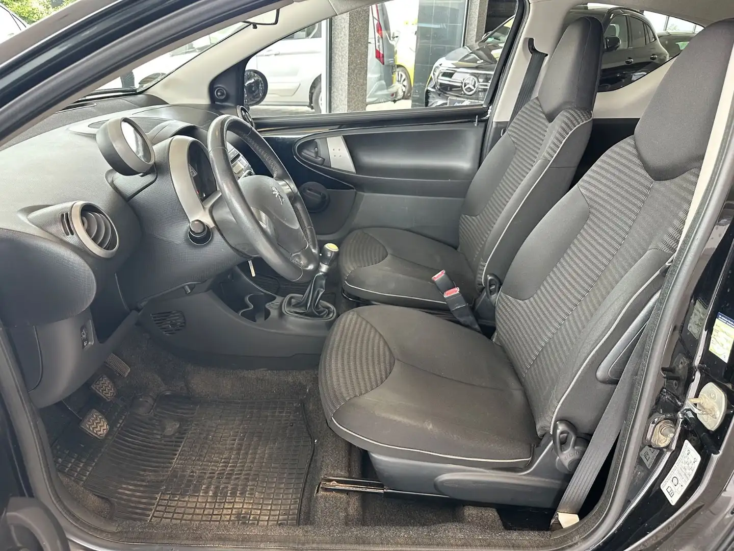Peugeot 107 Active TÜV03/26 Radio Klima Schwarz - 2