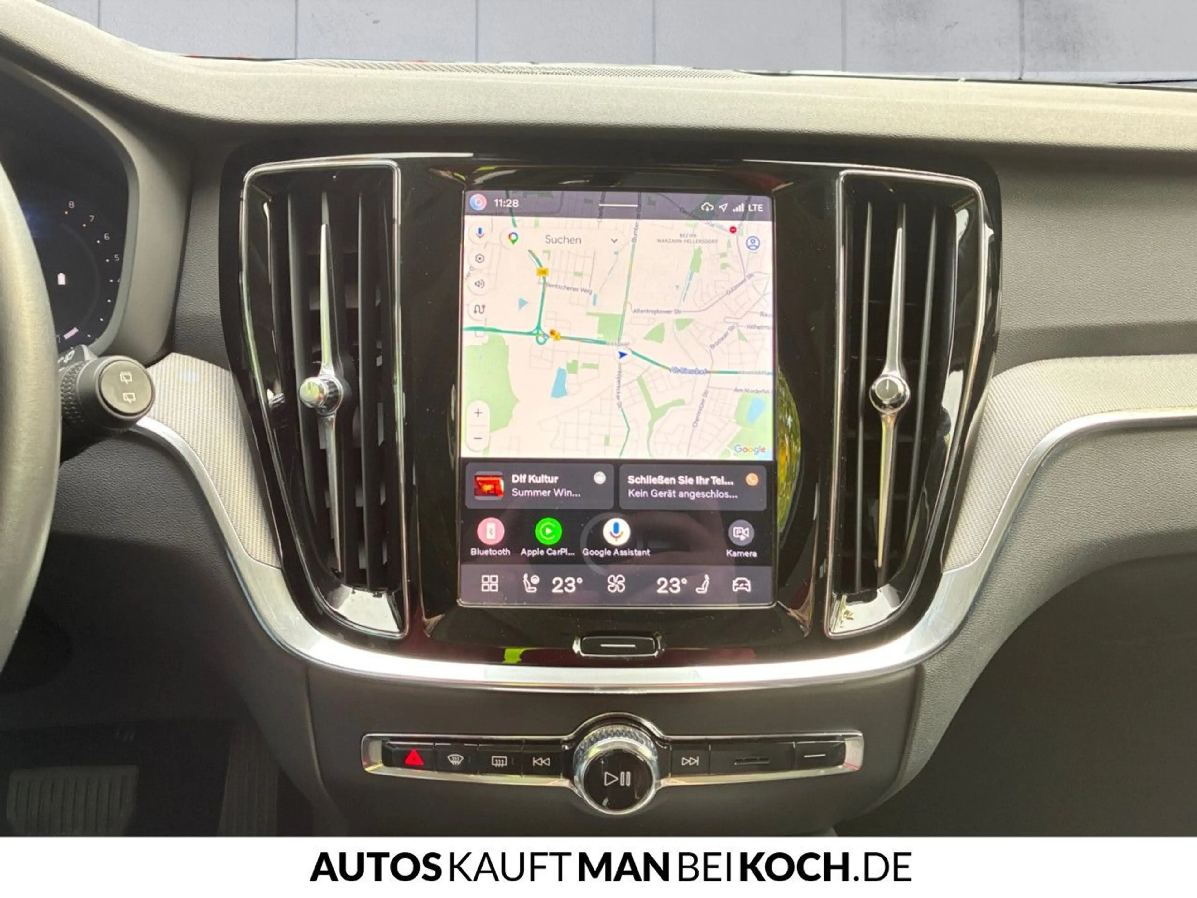 Volvo V60 B4 B Plus Dark ACC BLIS PANO H/K 360° Notrad — photo 12