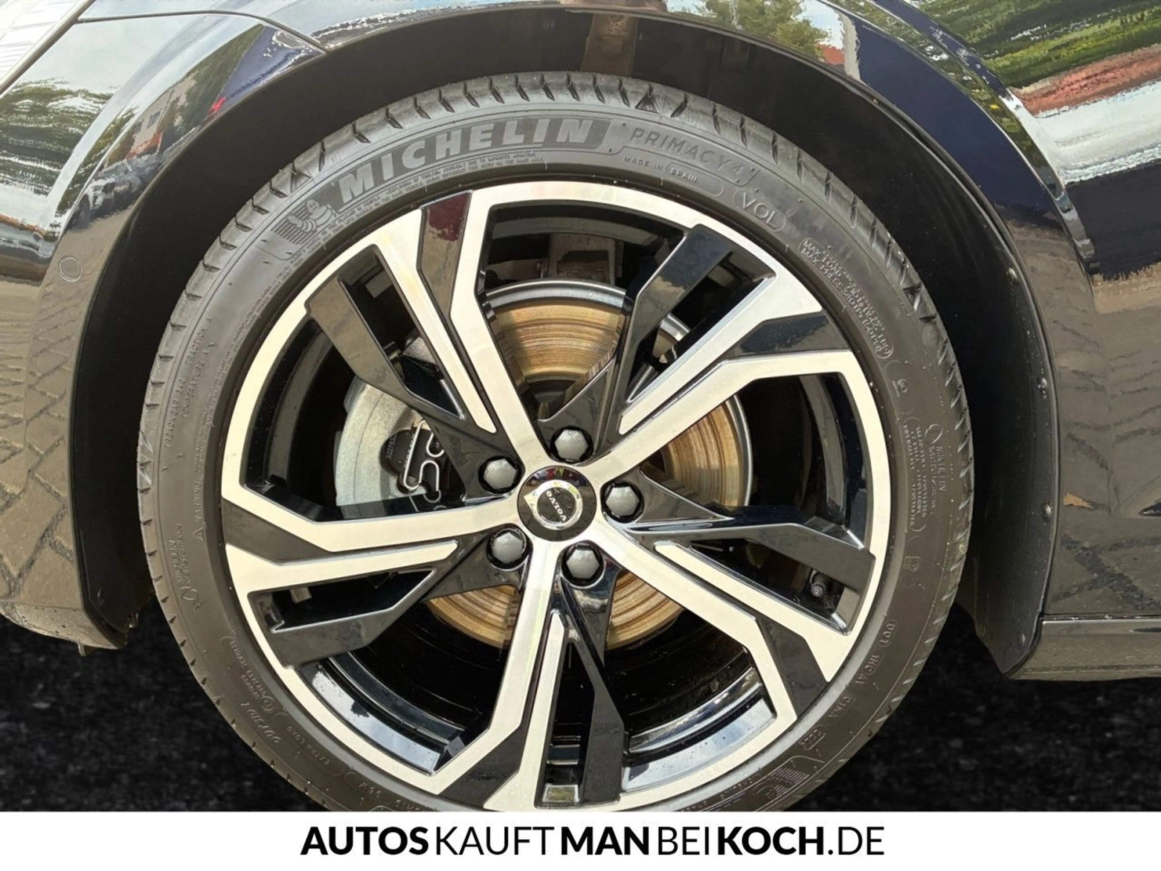 Volvo V60 B4 B Plus Dark ACC BLIS PANO H/K 360° Notrad — photo 15