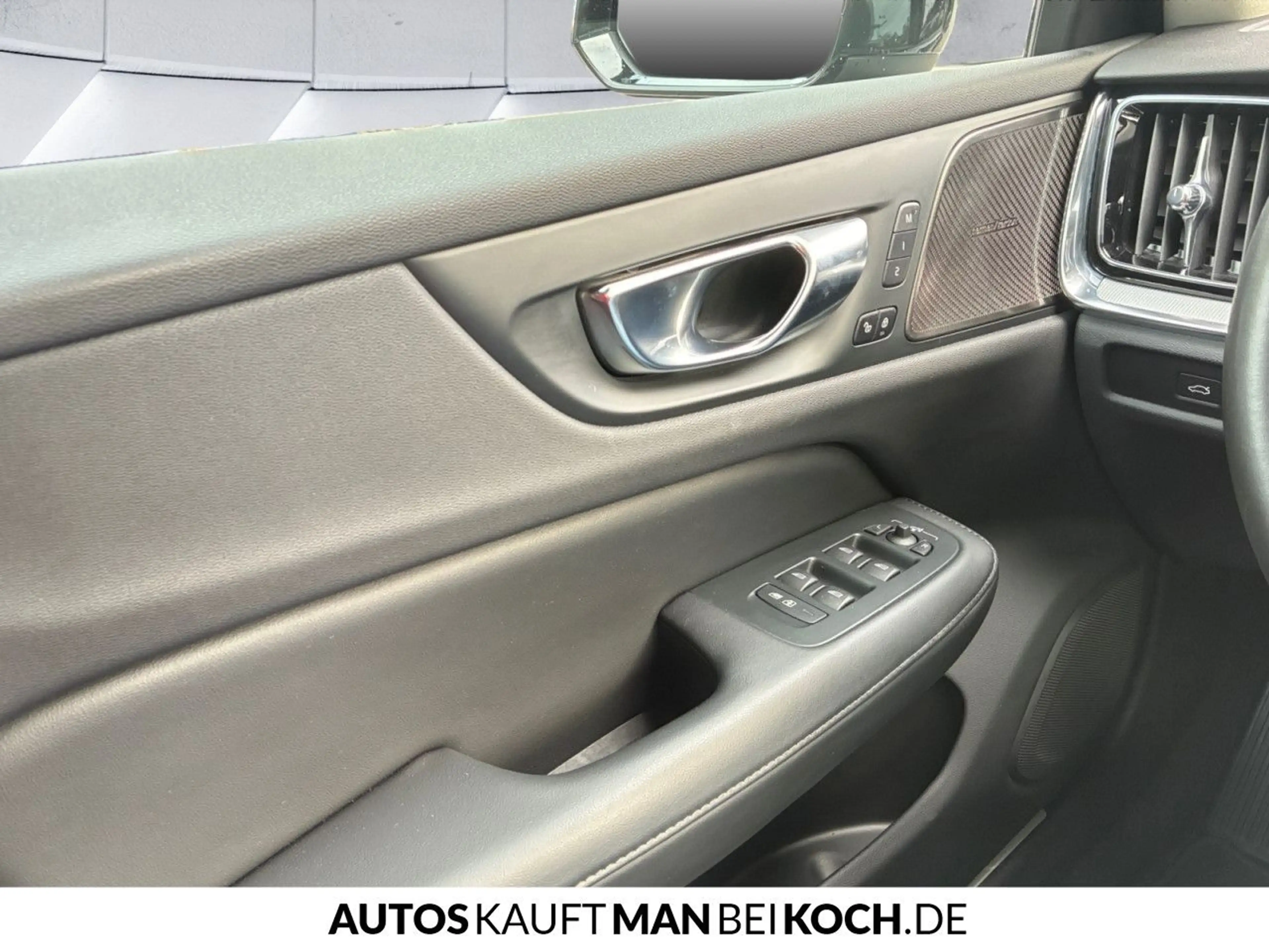 Volvo V60 B4 B Plus Dark ACC BLIS PANO H/K 360° Notrad — photo 13