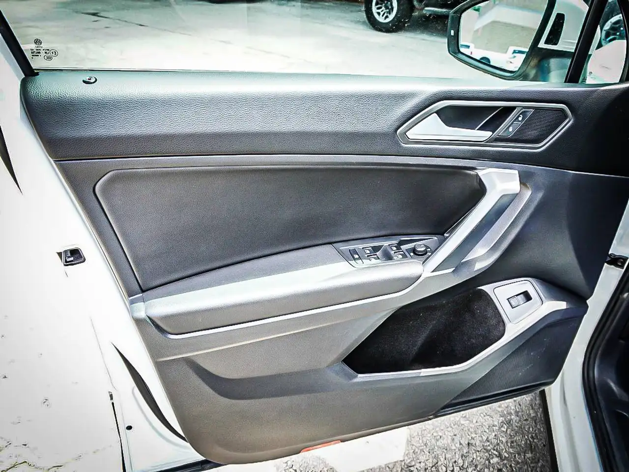 Volkswagen Tiguan снимка Volkswagen Tiguan