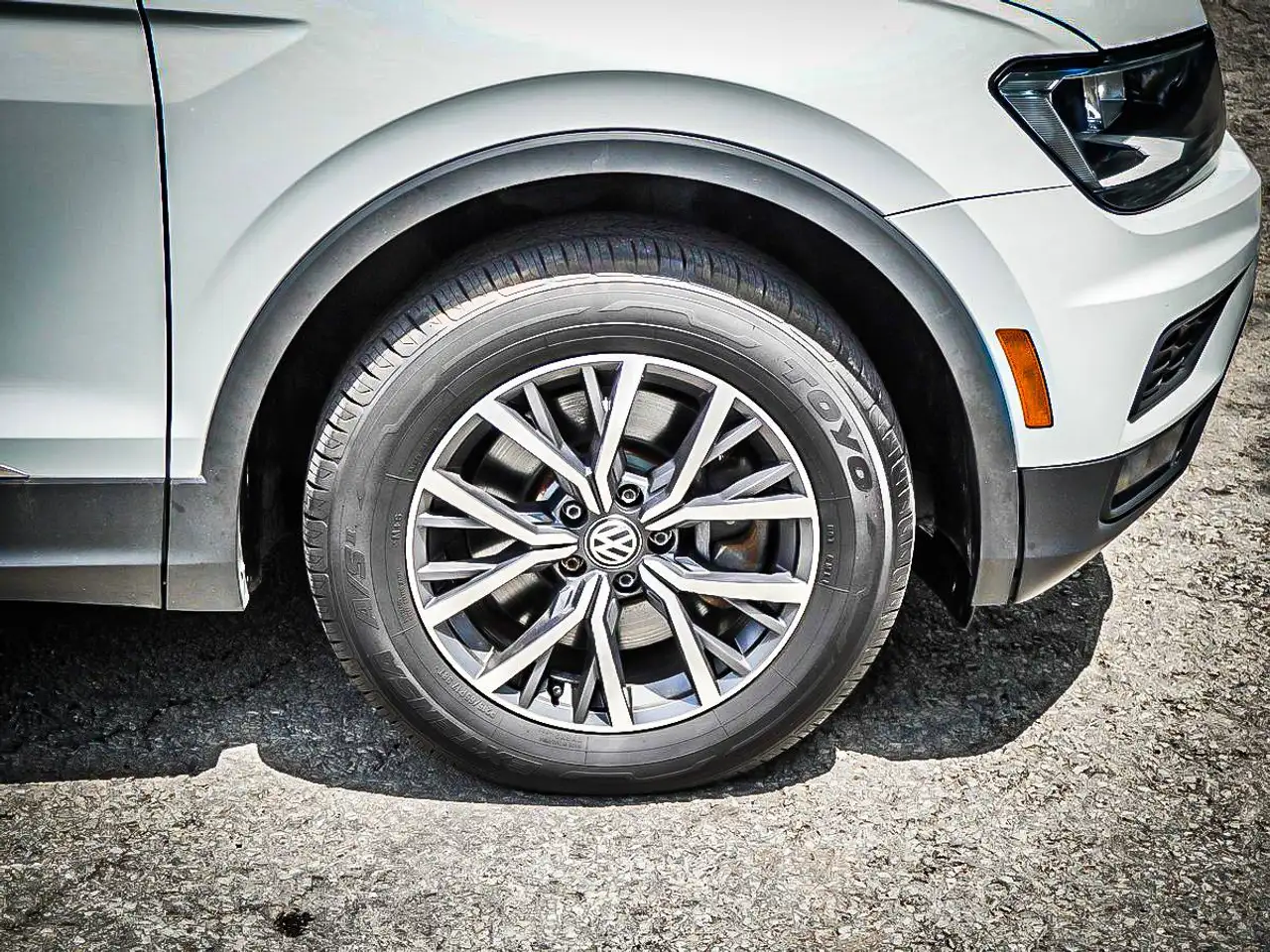 Volkswagen Tiguan снимка Volkswagen Tiguan