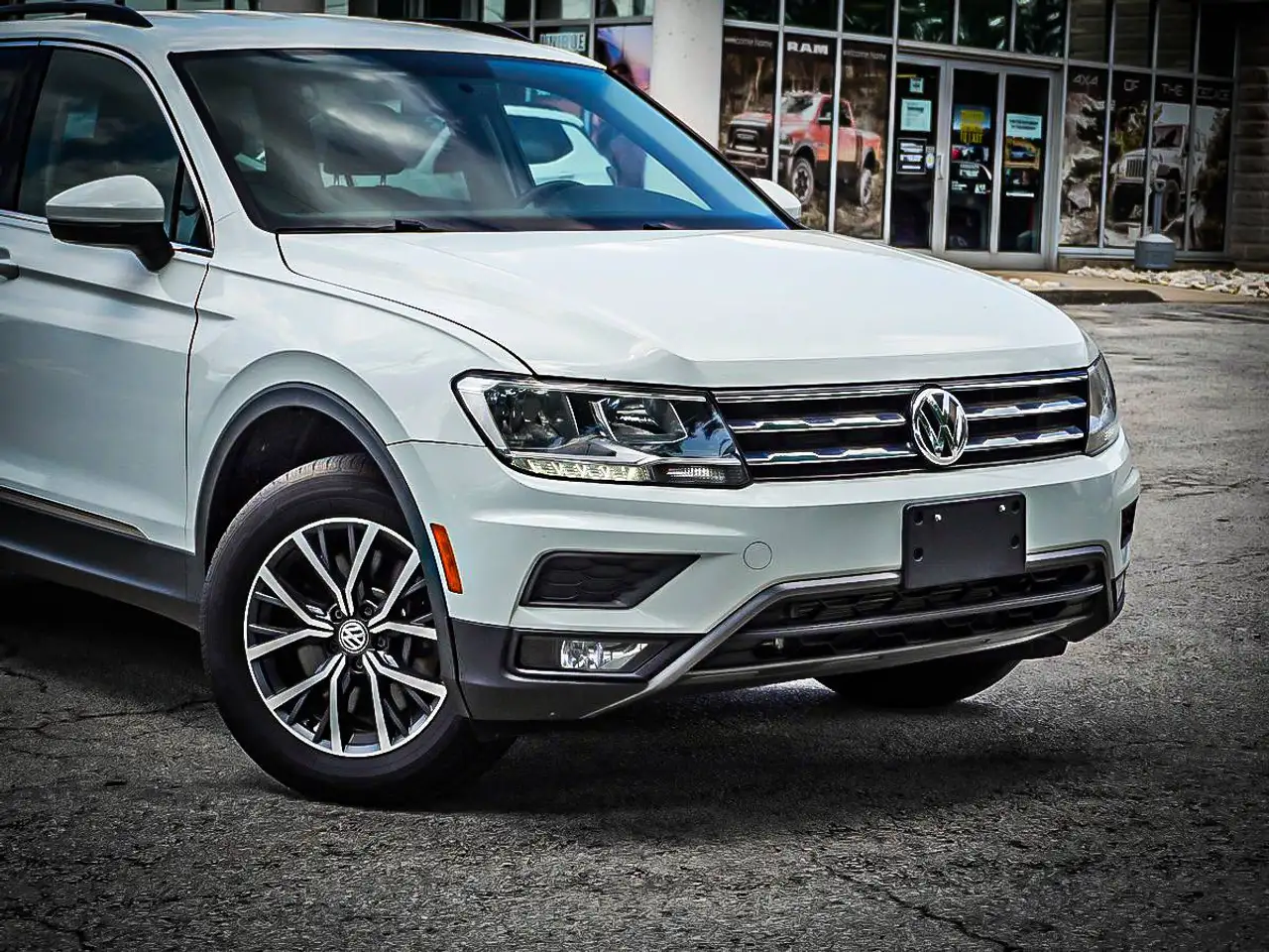 Volkswagen Tiguan снимка Volkswagen Tiguan