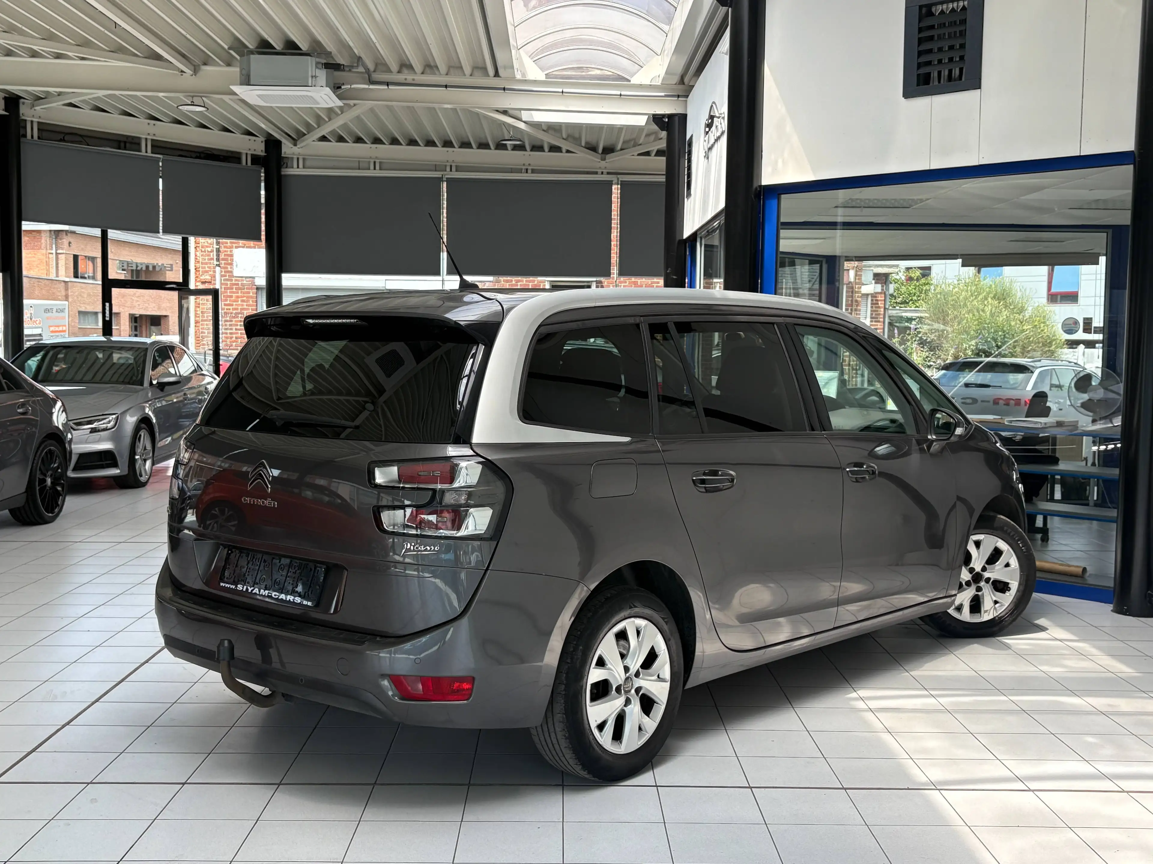 Citroen Grand C4 Picasso Grand C4 Picasso 1.6 HDi *7 PLACES * GPS * CAMERA * CARPLAY * PDC * JANTES * — photo 5