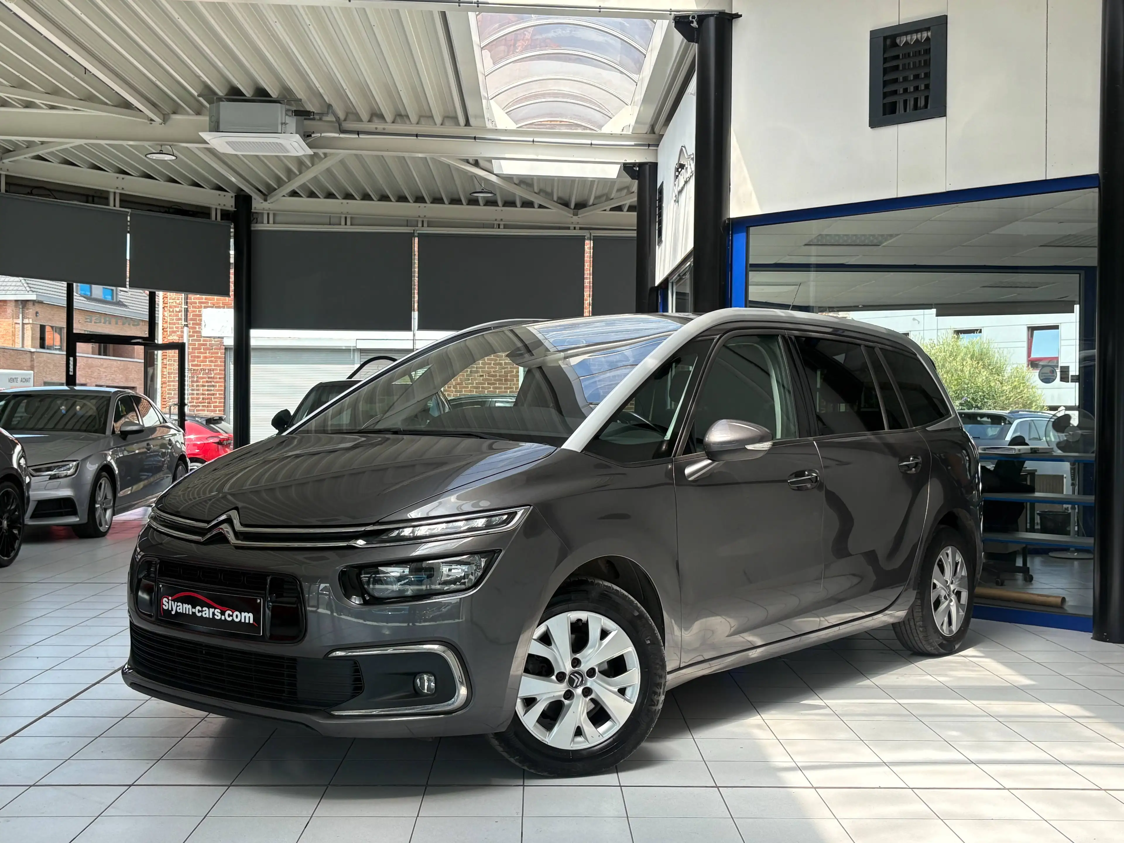 Citroen Grand C4 Picasso Grand C4 Picasso 1.6 HDi *7 PLACES * GPS * CAMERA * CARPLAY * PDC * JANTES *