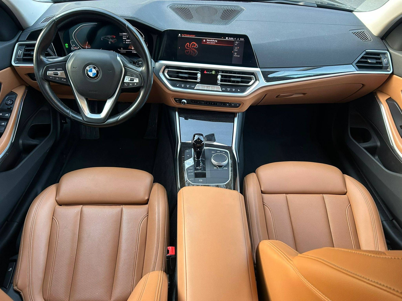 BMW 320 320dA Luxury Line Leder/Navi/LED/1.Hand — photo 15