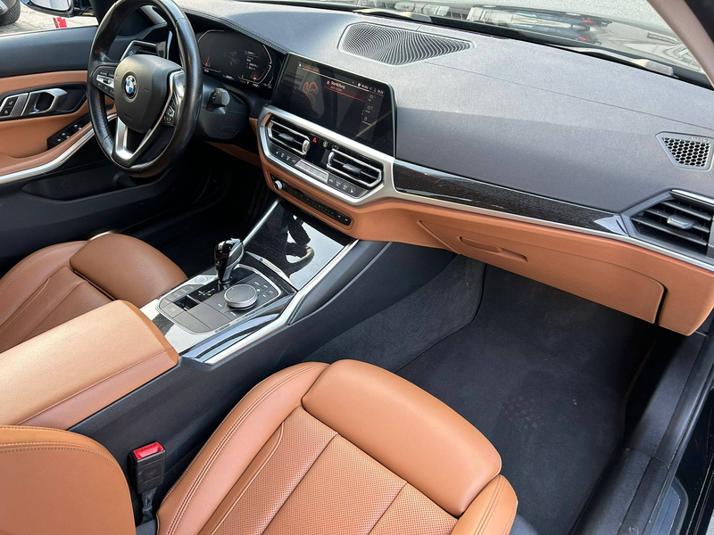 BMW 320 320dA Luxury Line Leder/Navi/LED/1.Hand — photo 13