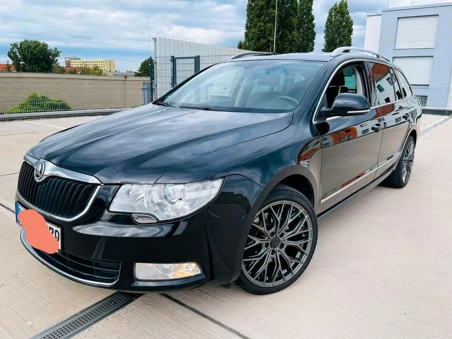 Skoda Superb Combi 2.0 TDI DSG Active - 2