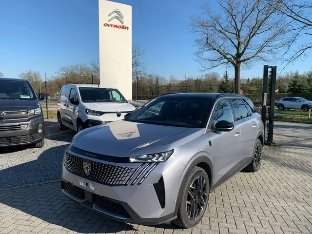 Peugeot 5008 Hybrid 145 GT