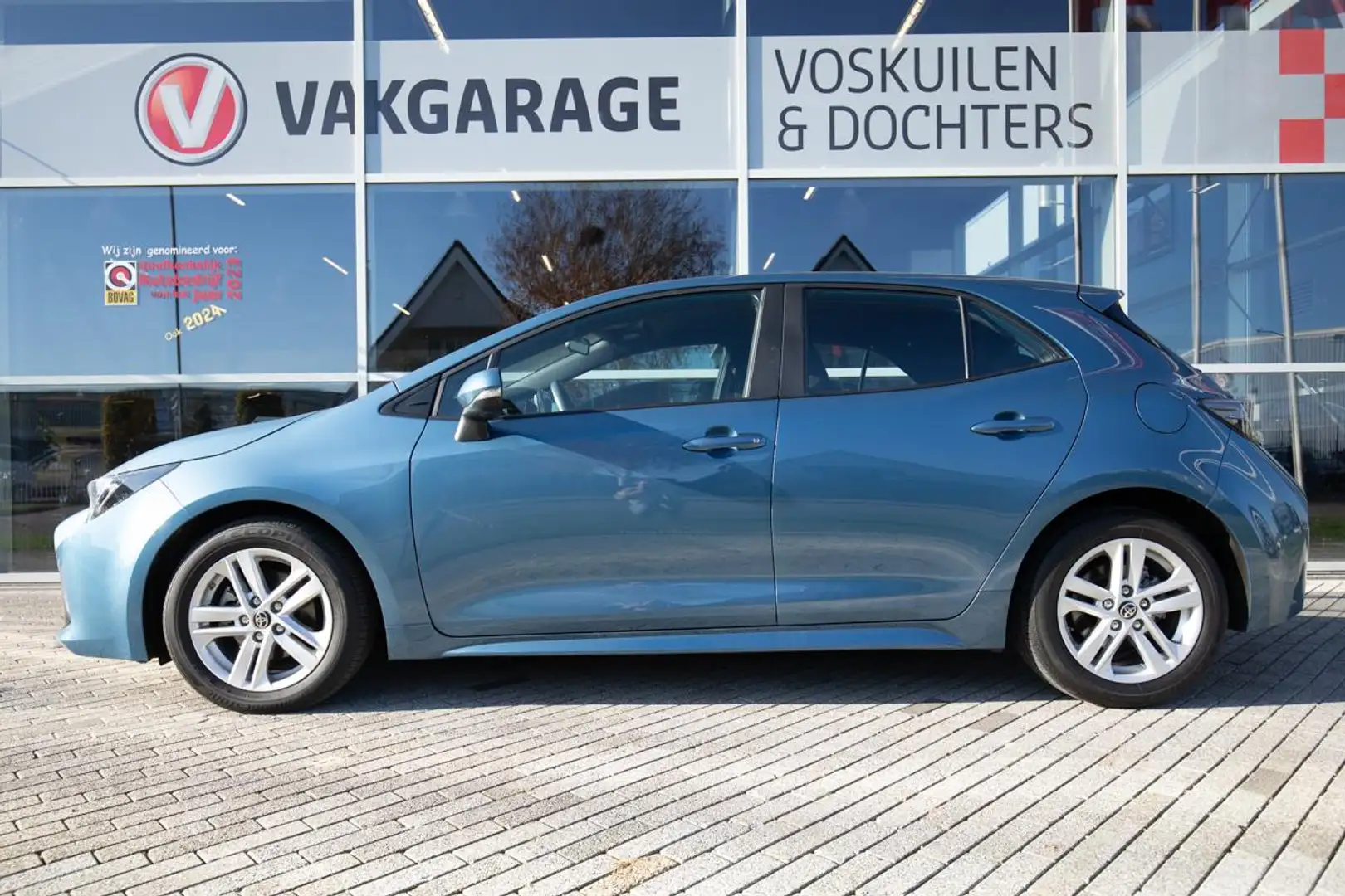Toyota Corolla 1.8 Hybrid Business | Apple Carplay | Dakdragerset Blau - 2