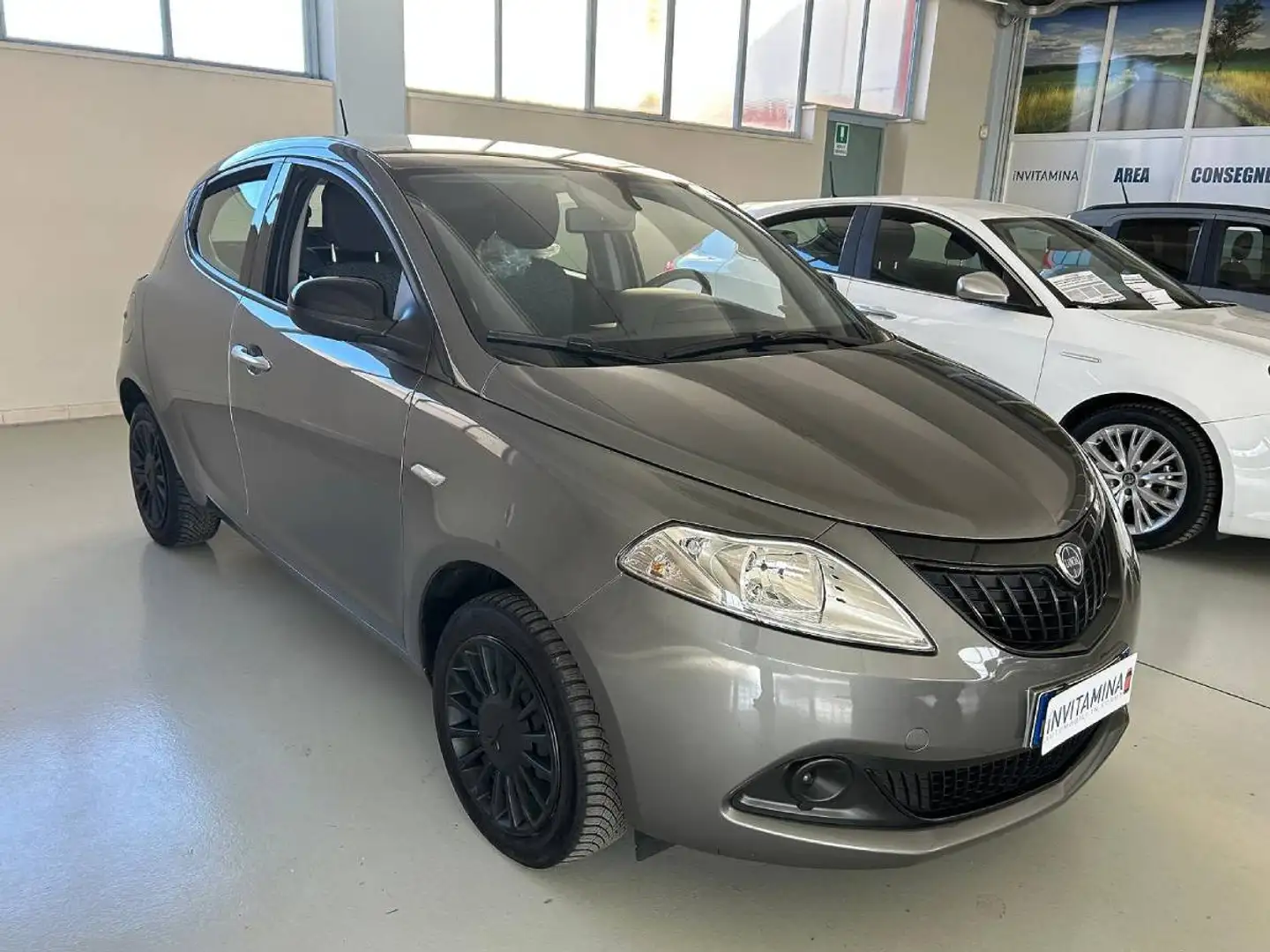 Lancia Ypsilon 1.0 firefly 5 porte s&s hybrid Silver Gris - 1