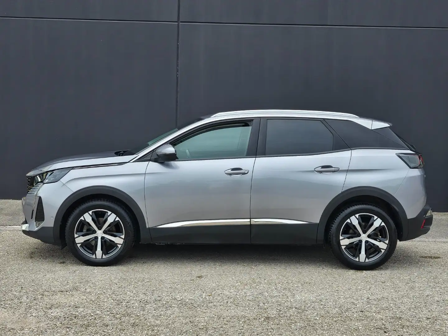 Peugeot 3008 BlueHDi 130EAT8 Allure Pack Gris - 2