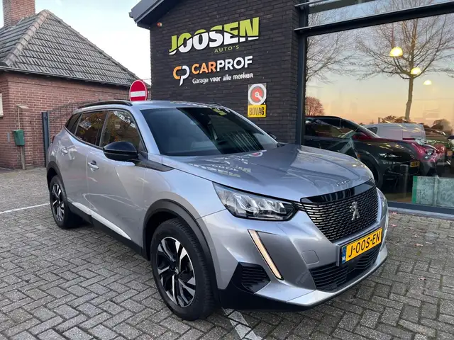 Peugeot 2008 1.2 PURETECH ALLURE