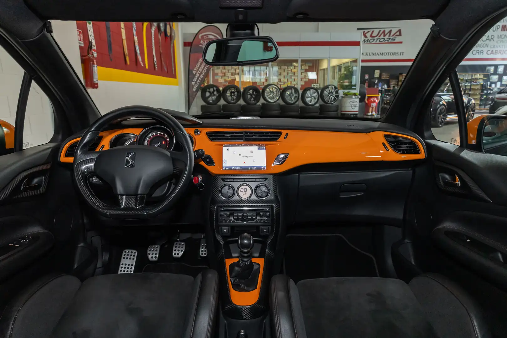 Citroen DS3 RACING 1.6 THP 207cv 1pr Milltek/18"/navi Schwarz - 2