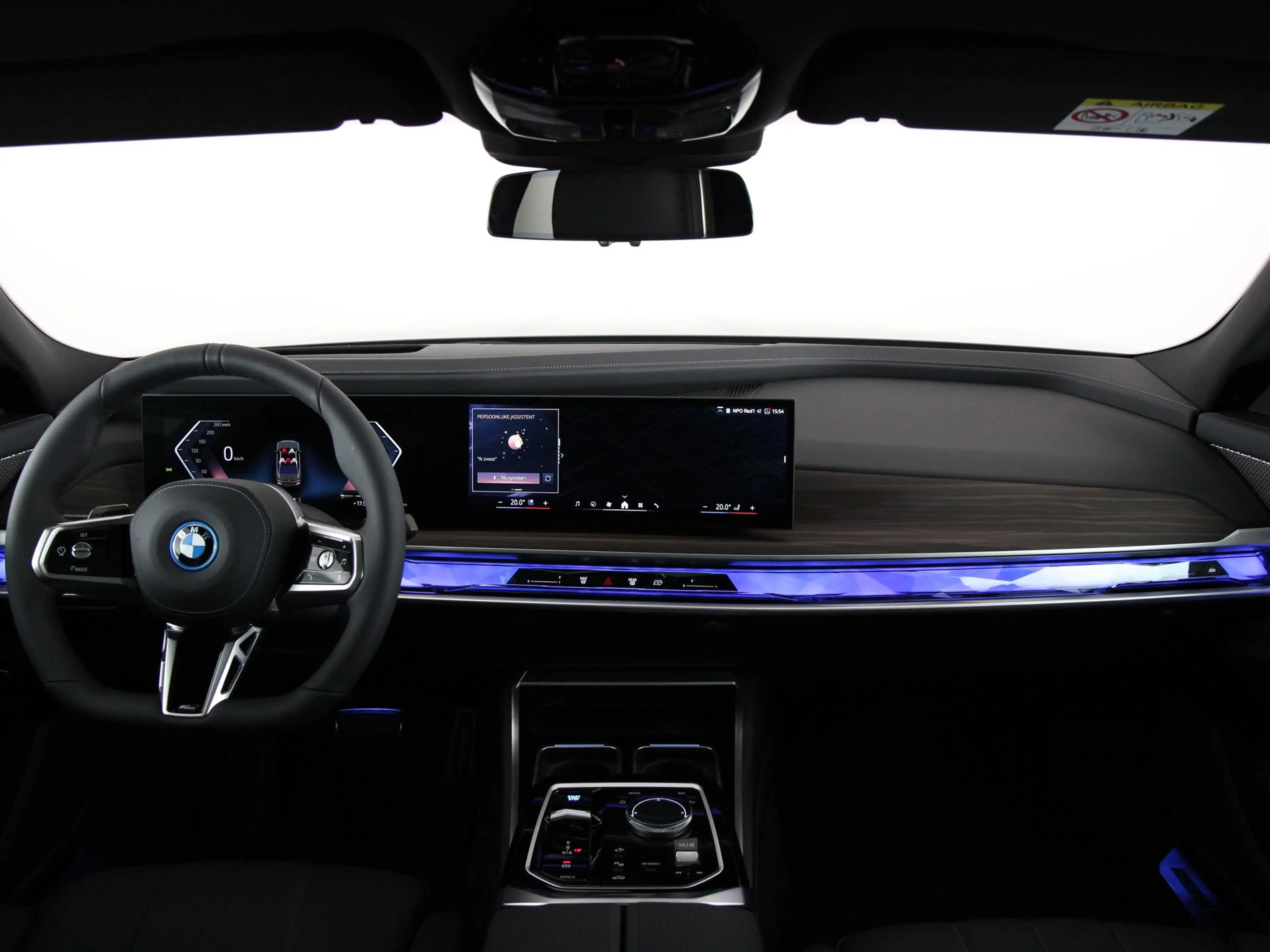 BMW i7 xDrive60 106 kWh — photo 13