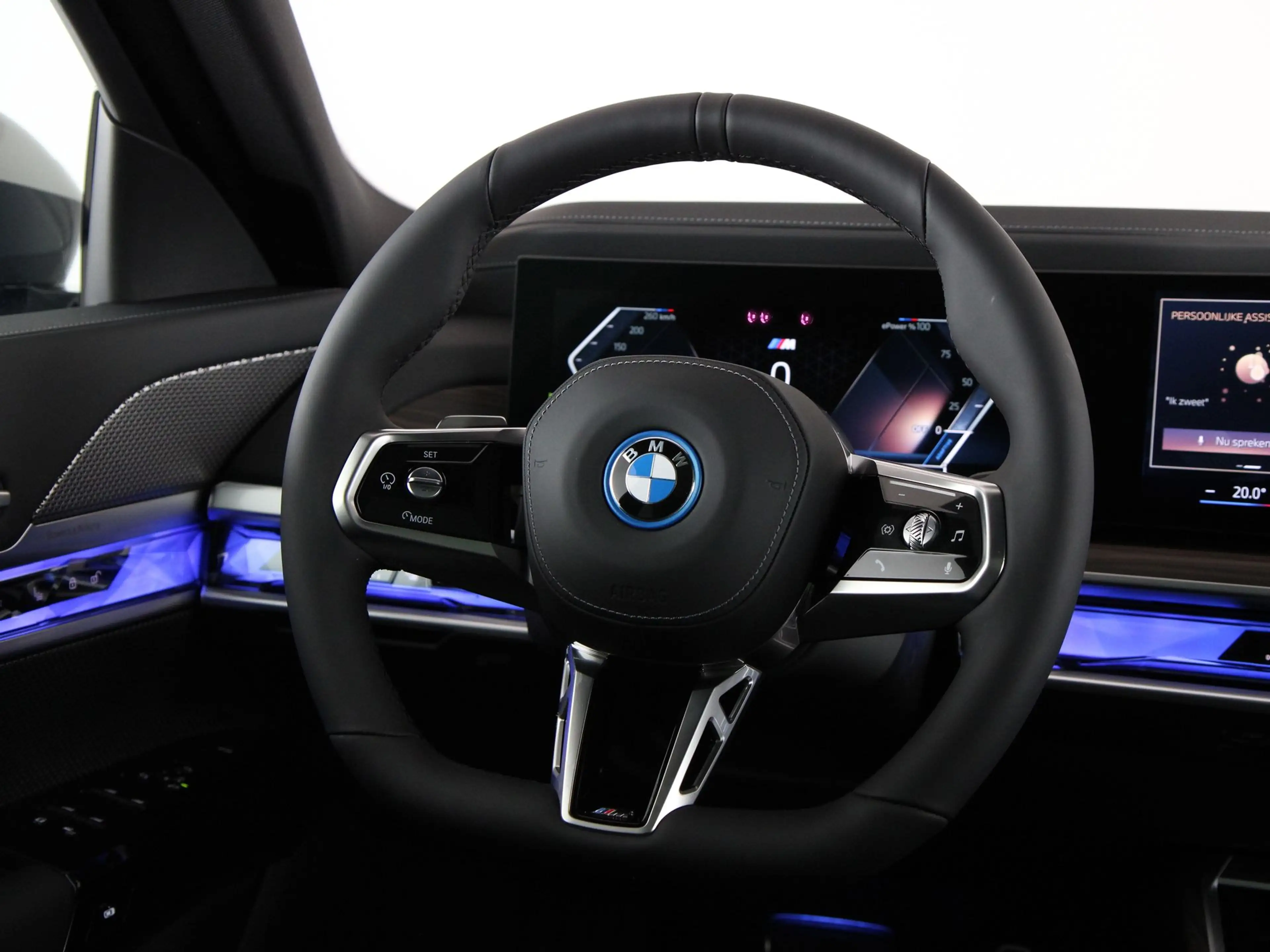 BMW i7 xDrive60 106 kWh — photo 2