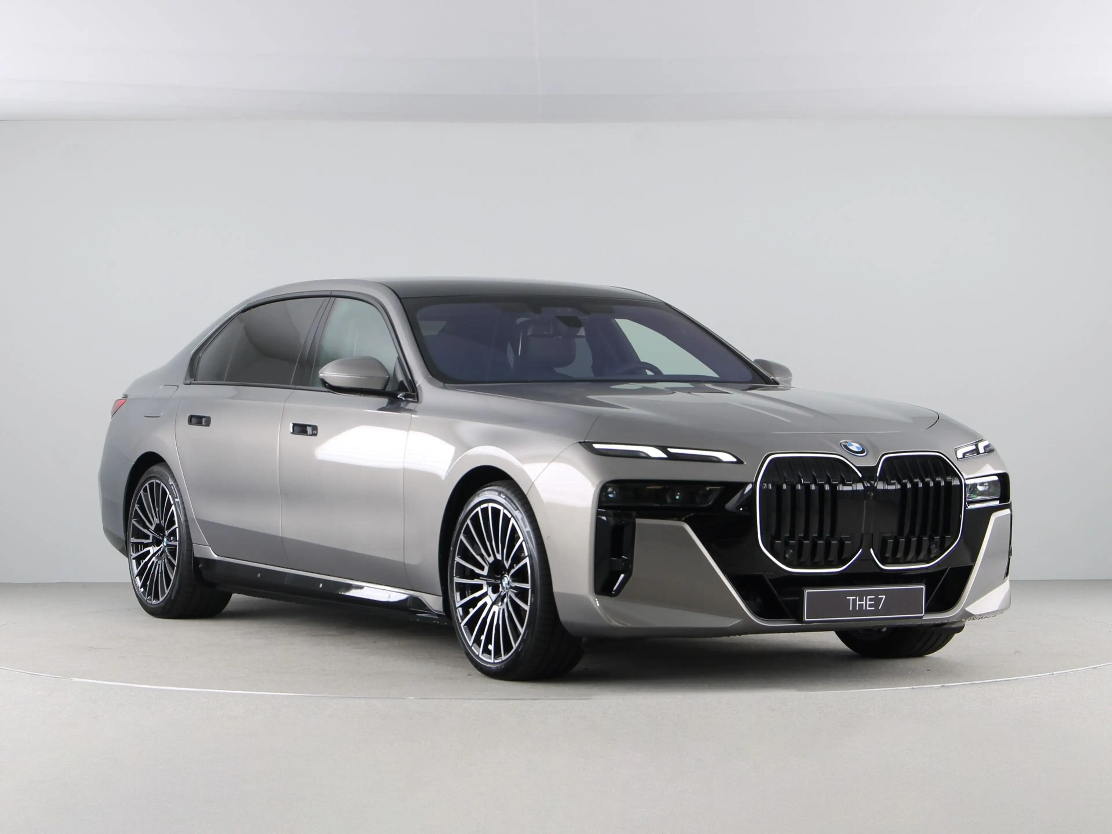 BMW i7 xDrive60 106 kWh — photo 7