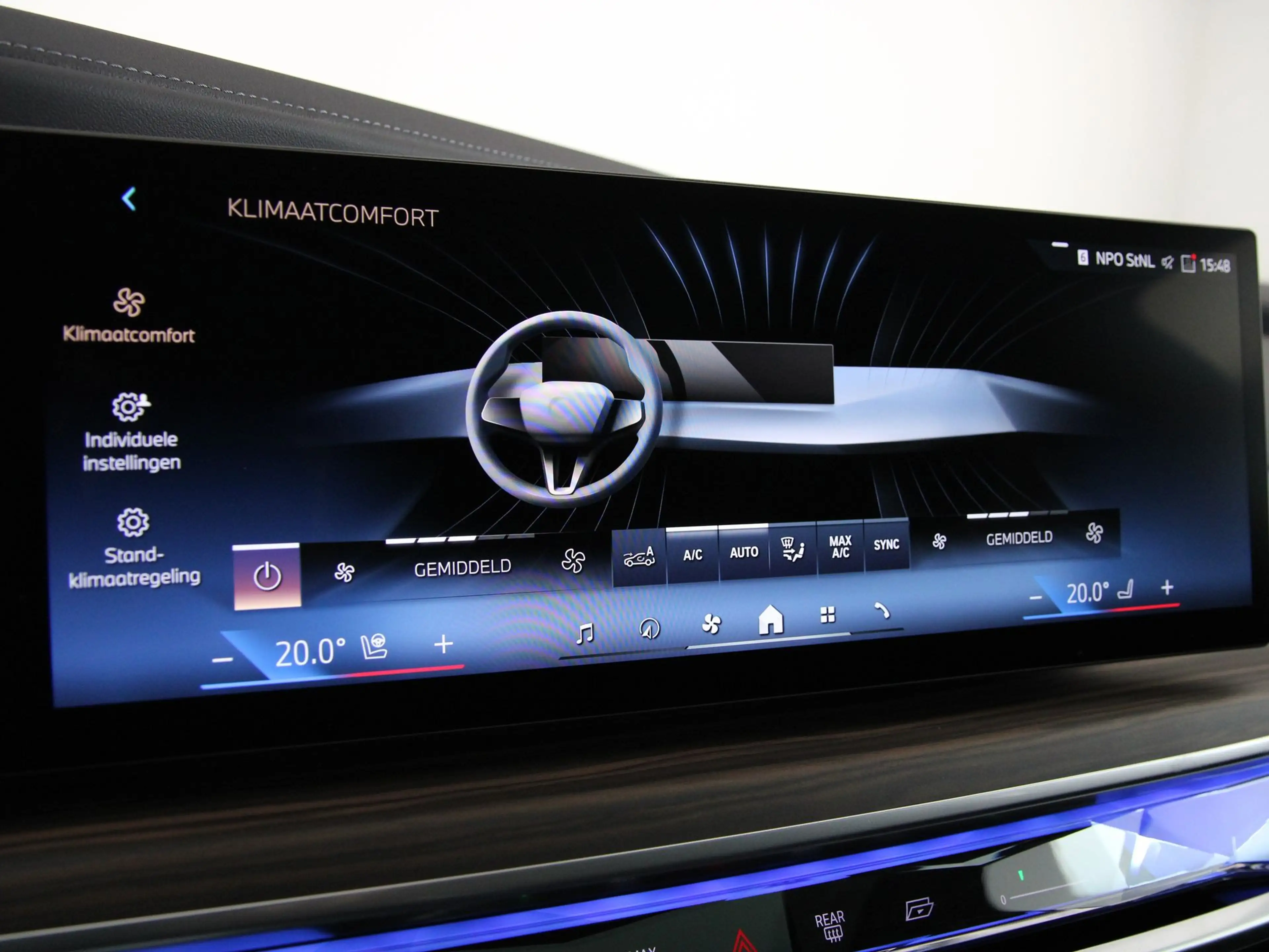 BMW i7 xDrive60 106 kWh — photo 14
