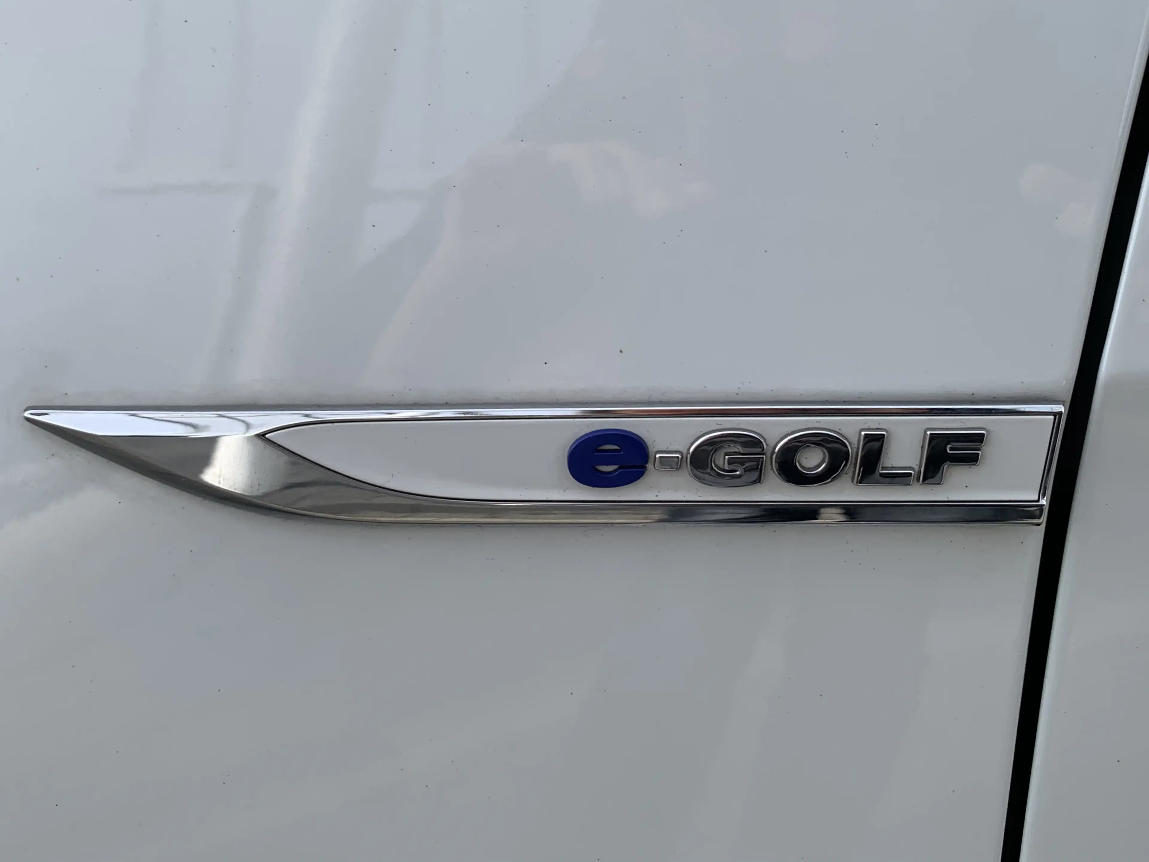 Volkswagen e-Golf 100% Electrique / Xenon / Grand Gps / Garantie — photo 5